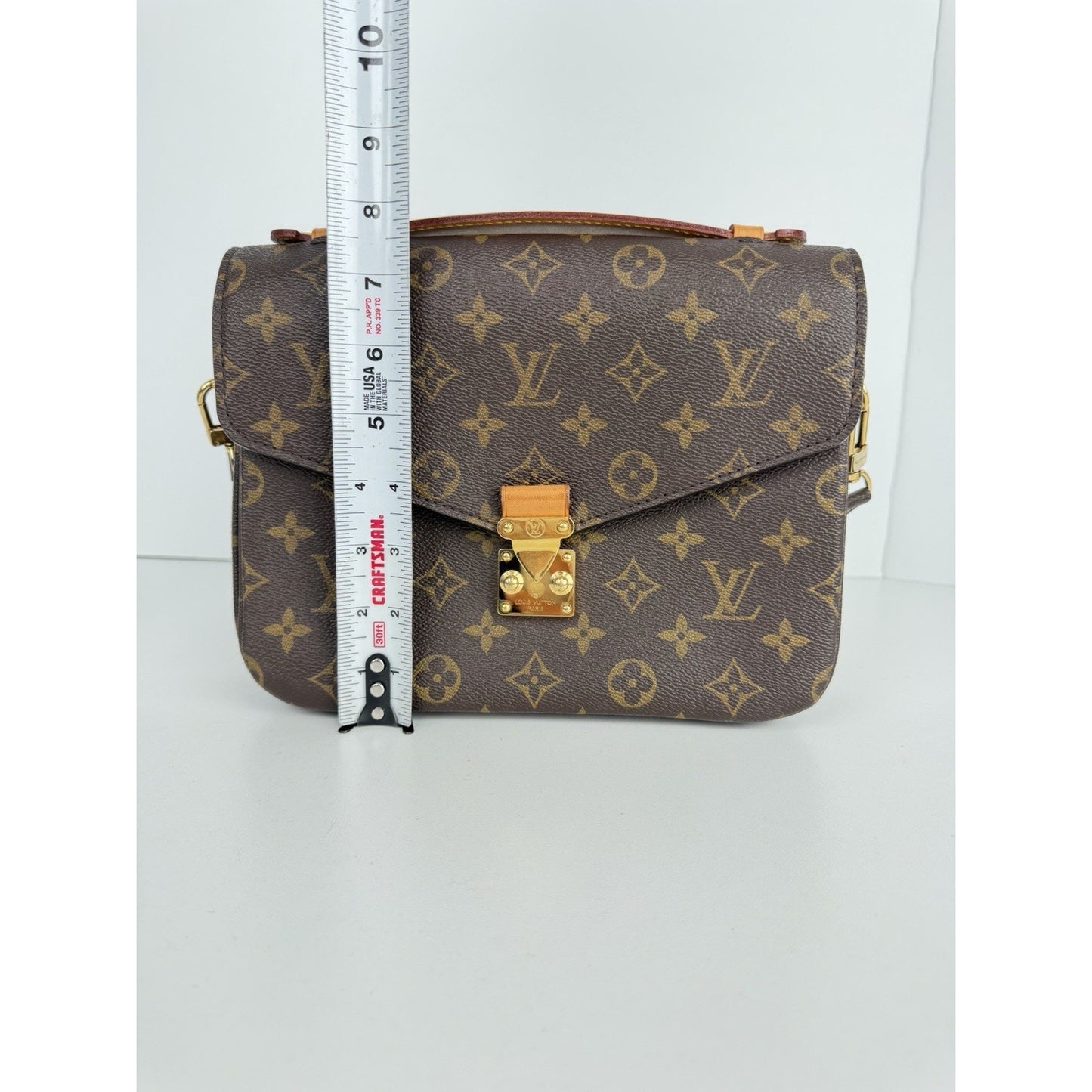 Louis Vuitton Monogram Pochette Metis Shoulder Bag NFC D-4