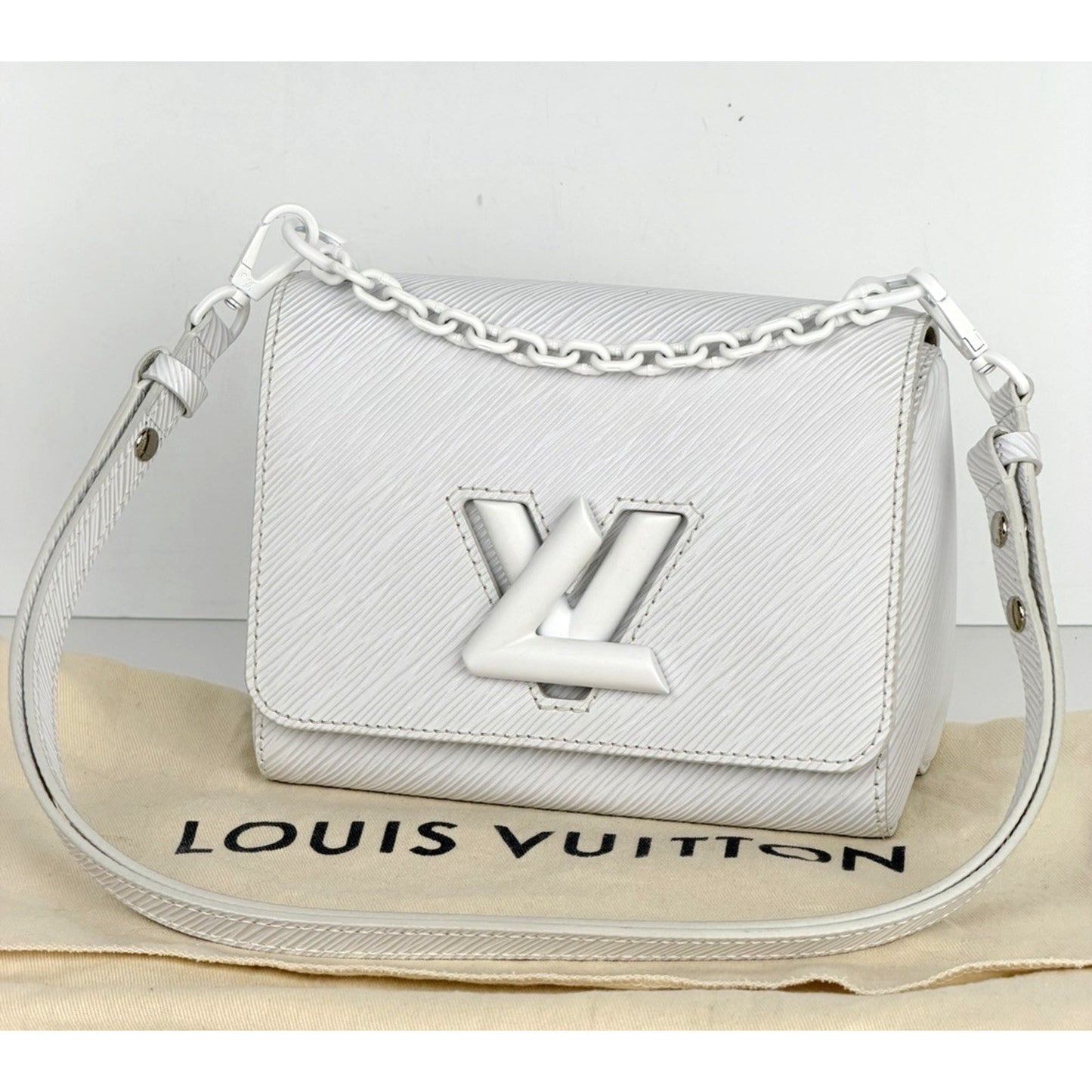 Louis Vuitton Twist PM Shoulder Bag in White Epi Leather 2020 D3