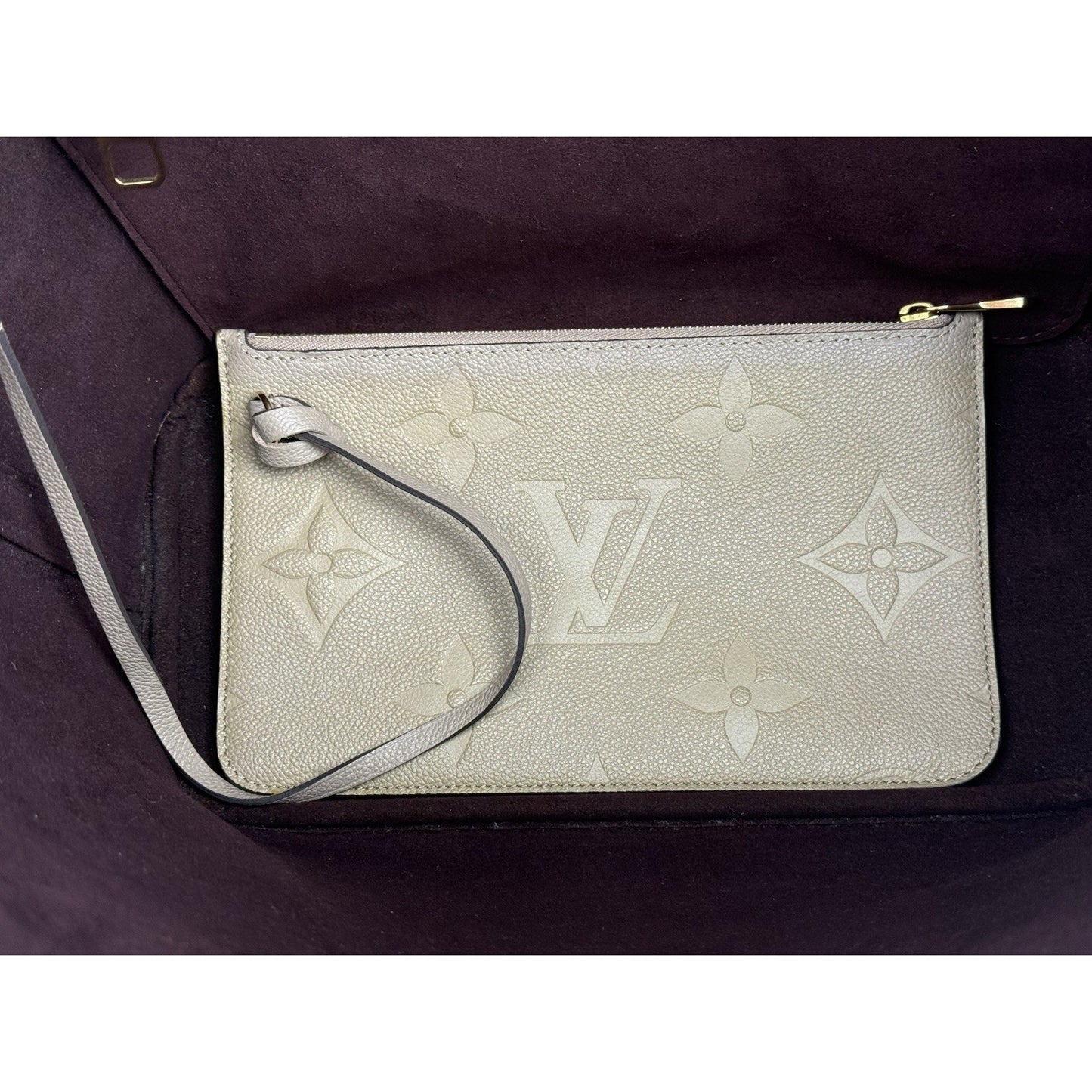 Louis Vuitton Empreinte Monogram Giant Neverfull MM Tourterelle