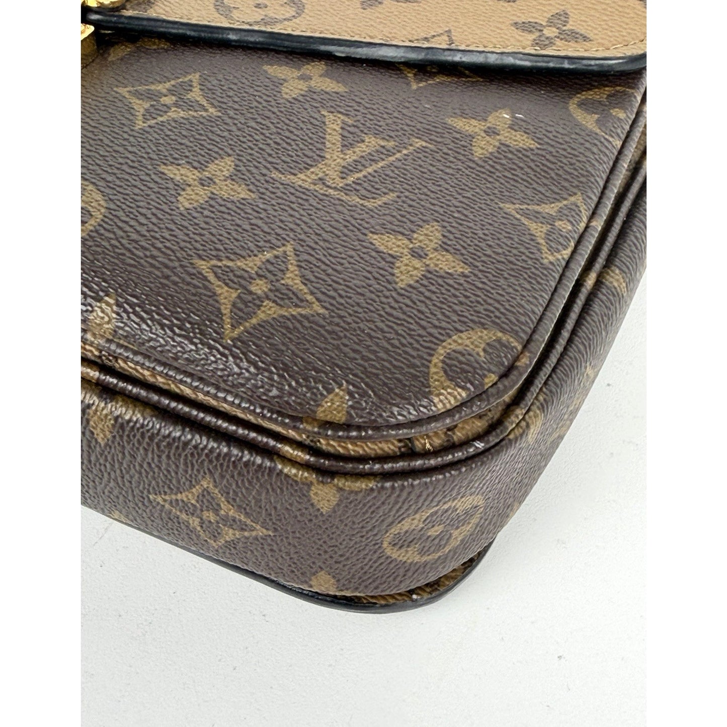 Louis Vuitton Pochette Metis MM Shoulder Bag Reverse Monogram Canvas 2020 C-1