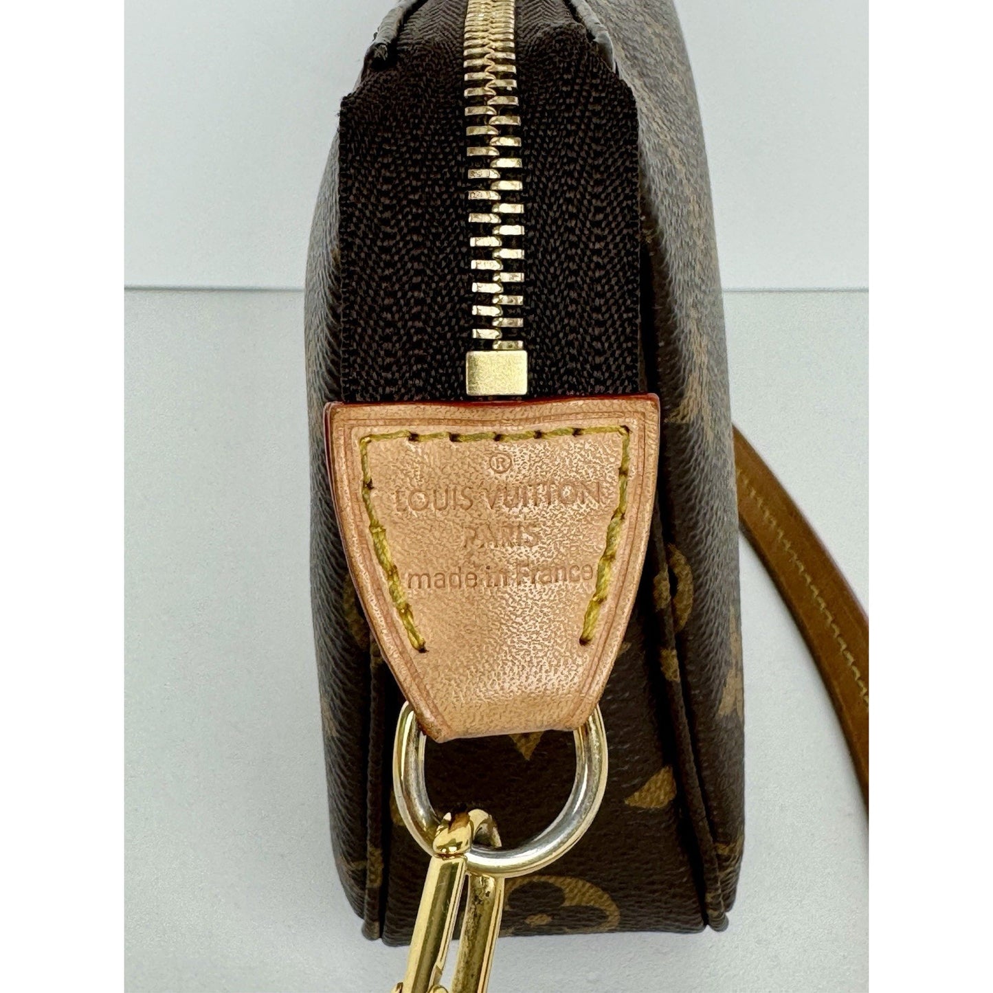 Louis Vuitton Pochette Accessoires Monogram Canvas Bag B-9