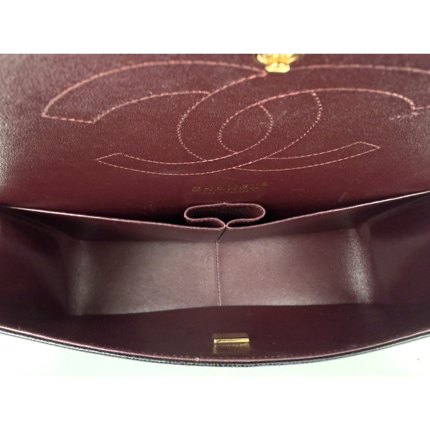 Chanel Classic Double Flap Shoulder Bag Jumbo in Black Caviar Leather 2025 dR-1