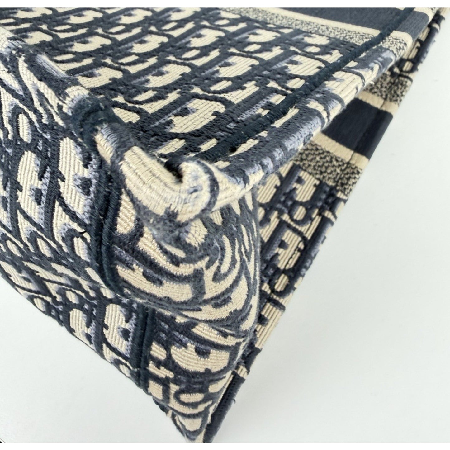 Christian Dior Oblique Book Tote Large Bag in Blue Beige Embroidered Canvas B9