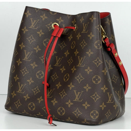 Louis Vuitton NeoNoe MM Bucket Bag in Monogram Coated Canvas 2020 F-1