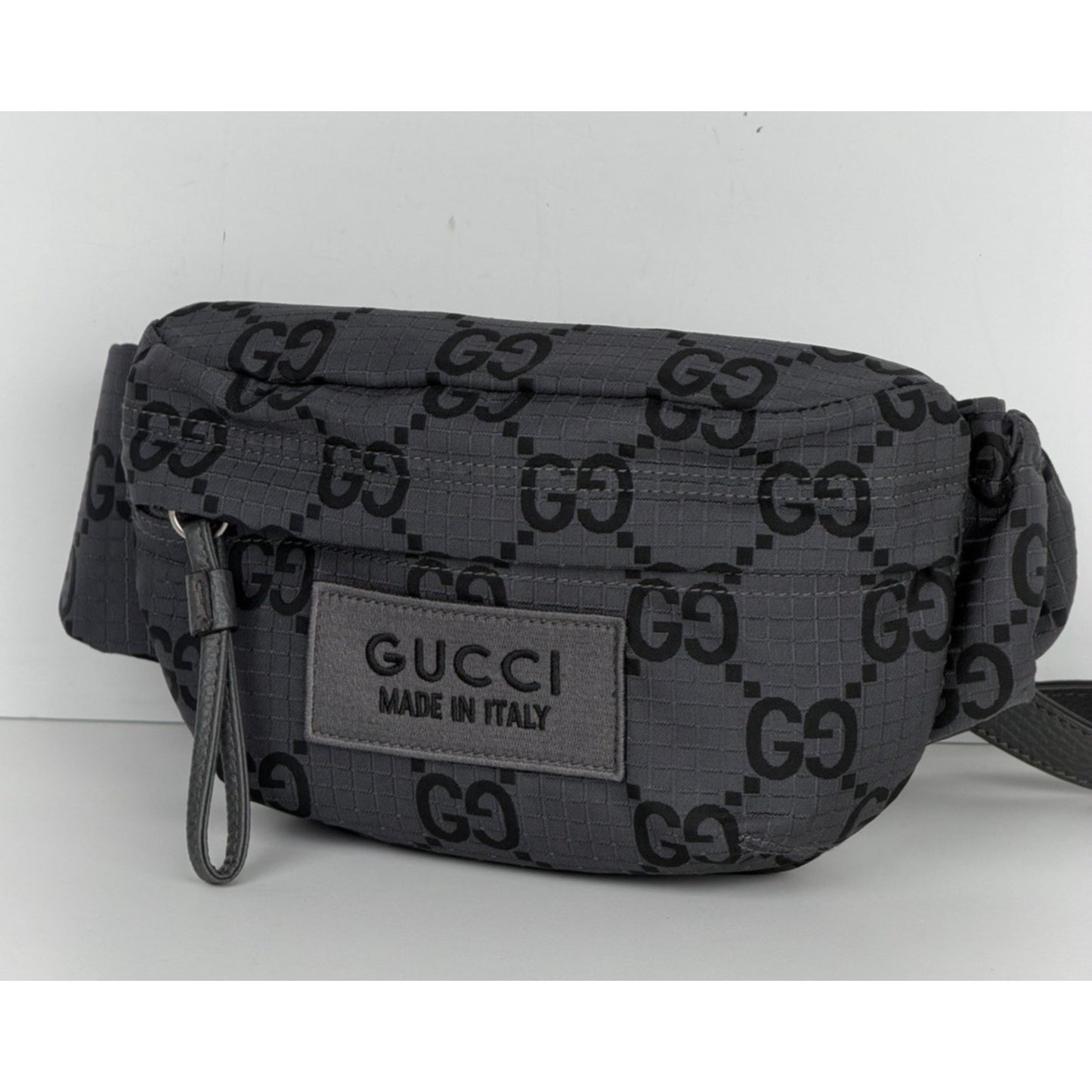 Gucci Belt Bag in Grey Ripstop GG Nylon and Leather for Men S17