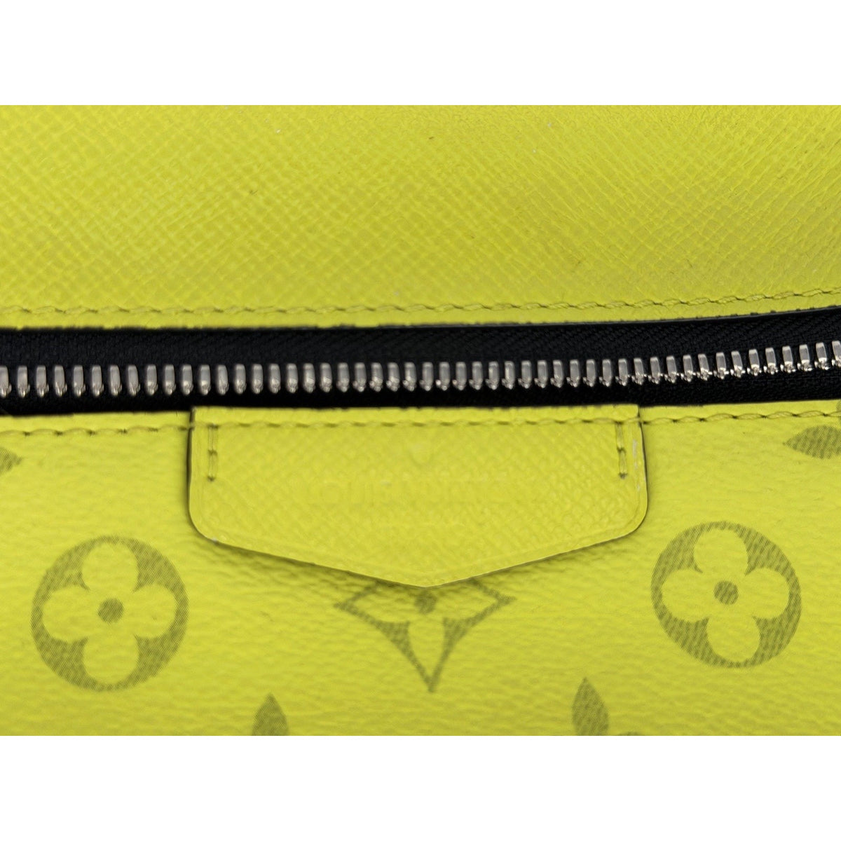 Louis Vuitton Taigarama Messenger Bag Taiga Leather Coated Canvas 2019 S11