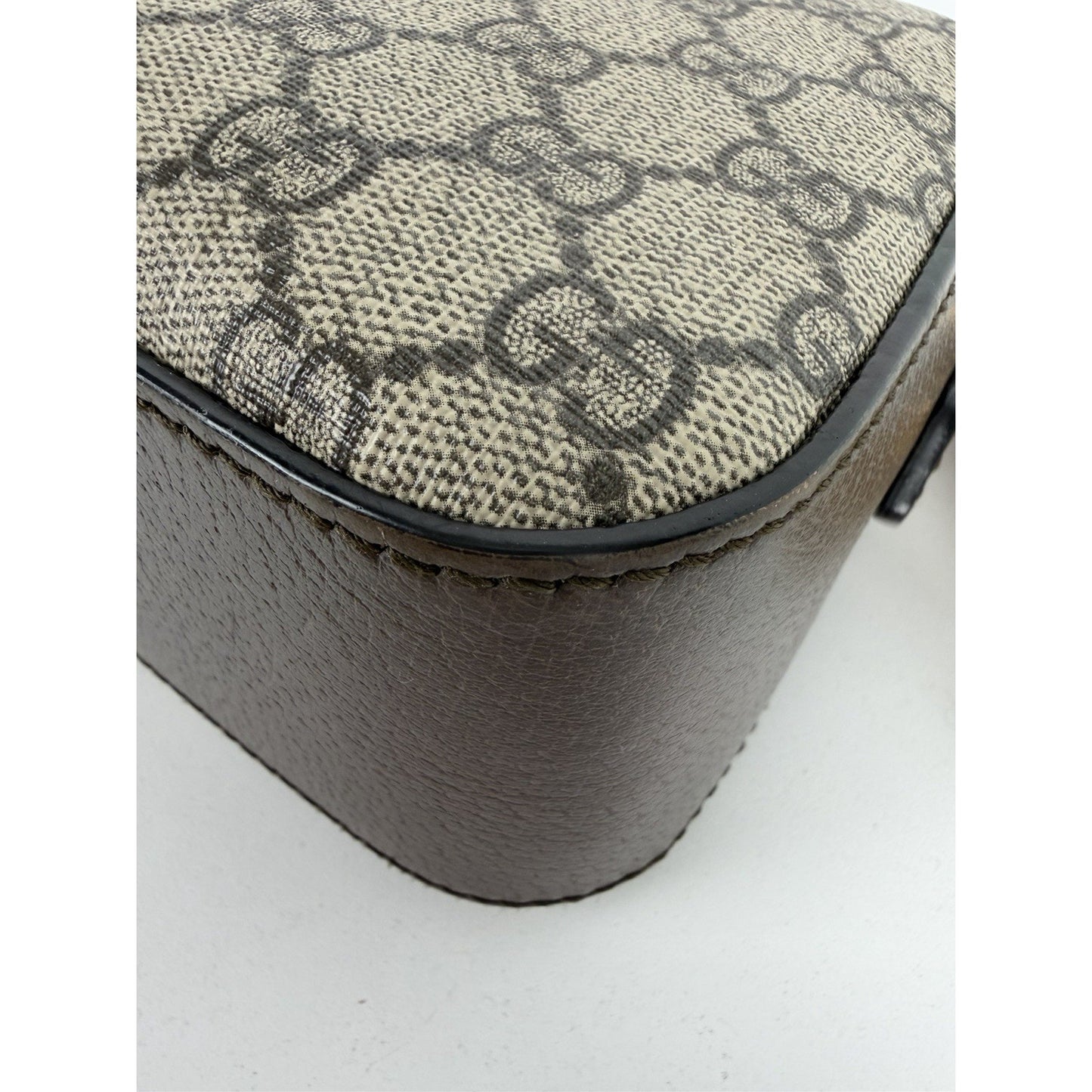 Gucci Neo Vintage Camera Shoulder Bag in Brown GG Supreme Coated Canvas S-09