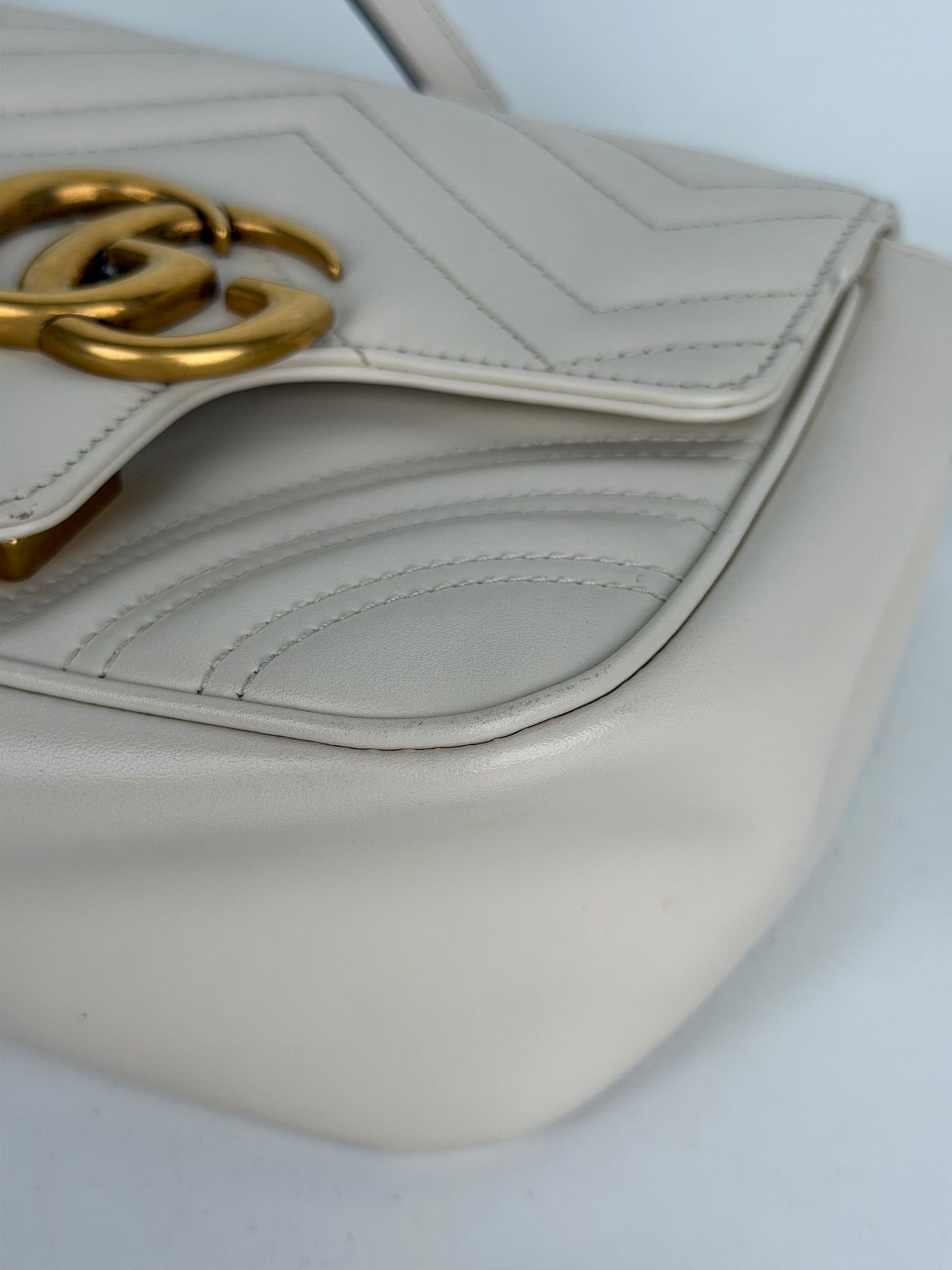 White Gucci GG Marmont Matelassé Small Shoulder Bag L5
