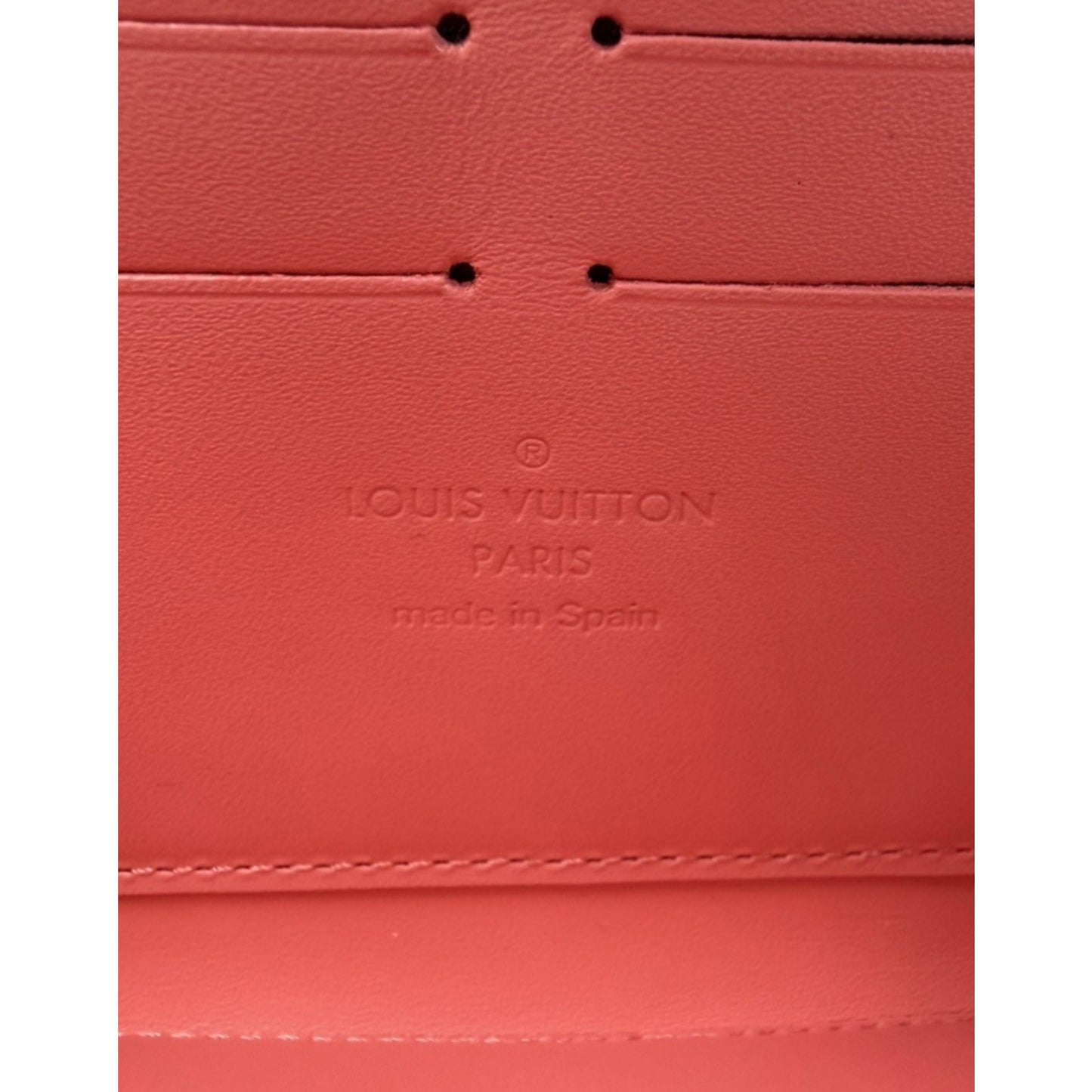 Louis Vuitton Vernis Zippy Womens Wallet in Monogram Glossy Rose 2015