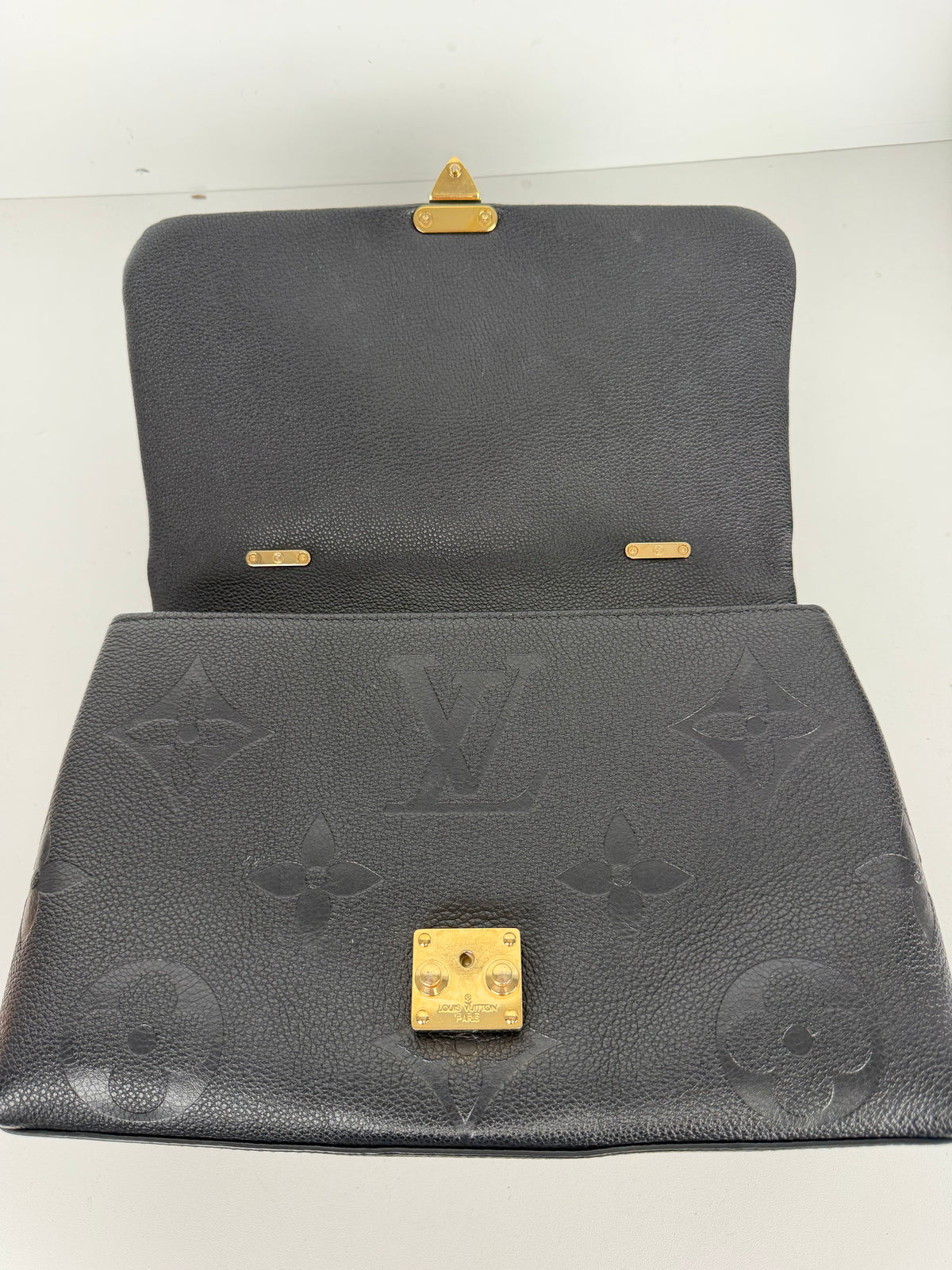 Louis Vuitton Madeleine MM Handbag LV Monogram in Black Empreinte Leather NFC YS2
