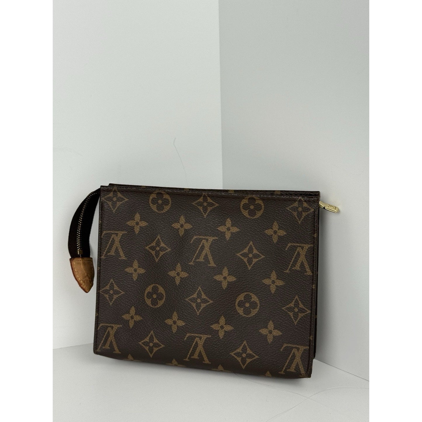 Louis Vuitton Toiletry Pouch 19 Brown Canvas Monogram Coated