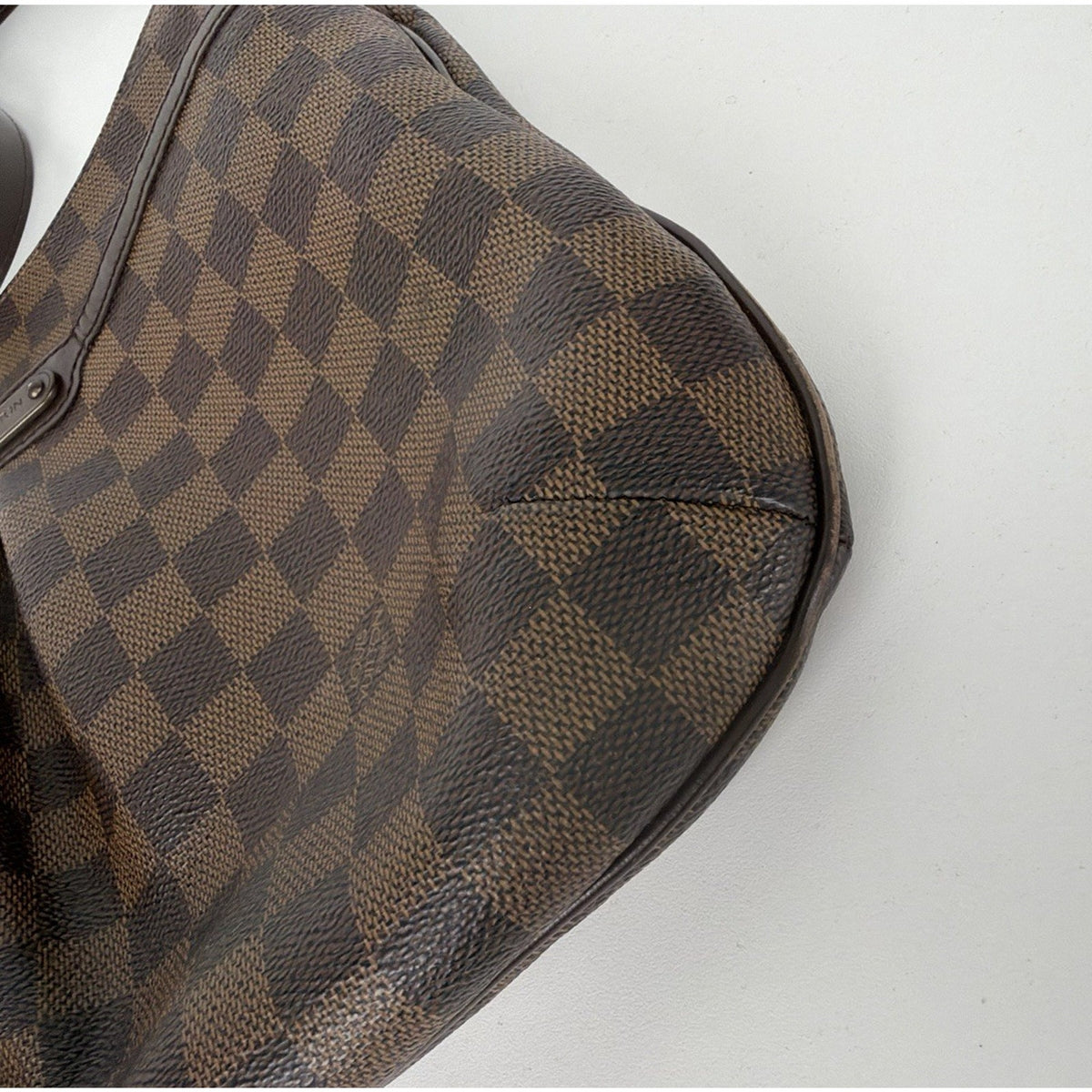 Louis Vuitton Bloomsbury Crossbody Bag PM in Damier Ebene Coated Canvas 2017 S08