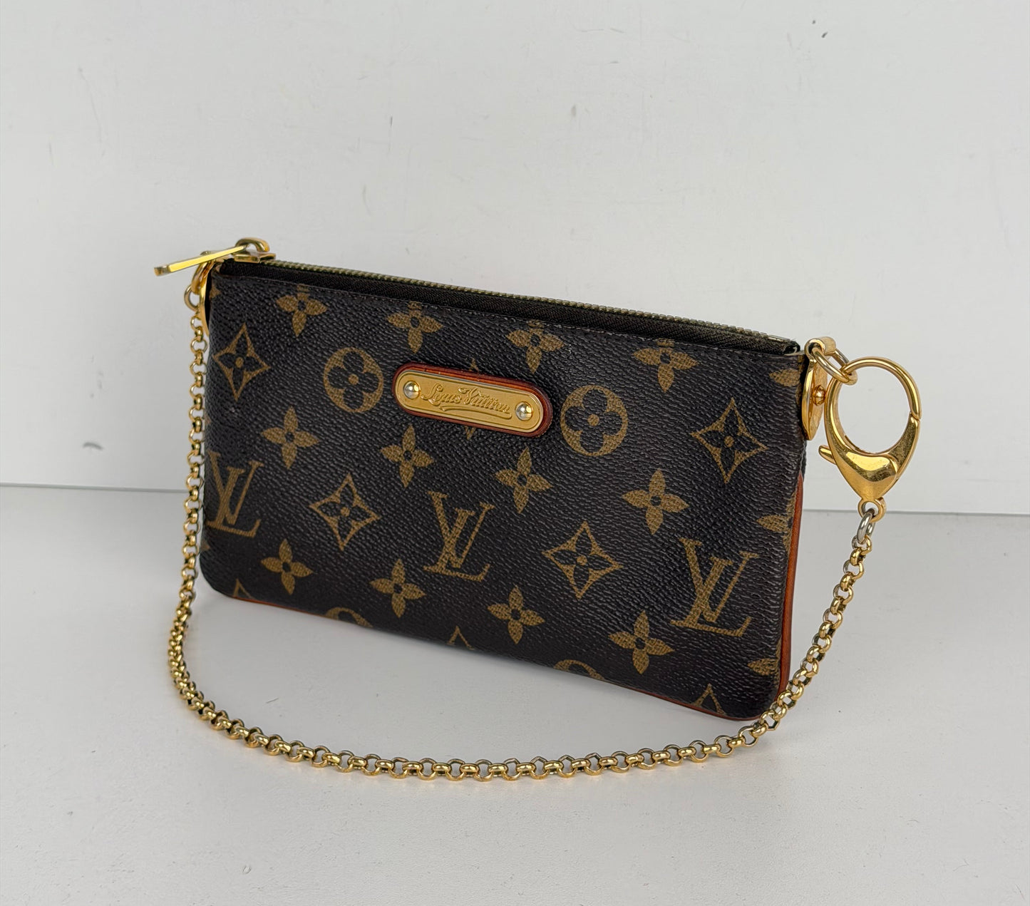 Louis Vuitton Monogram Pochette Milla Bag MM in Brown LV Monogram Canvas 2011 S-10