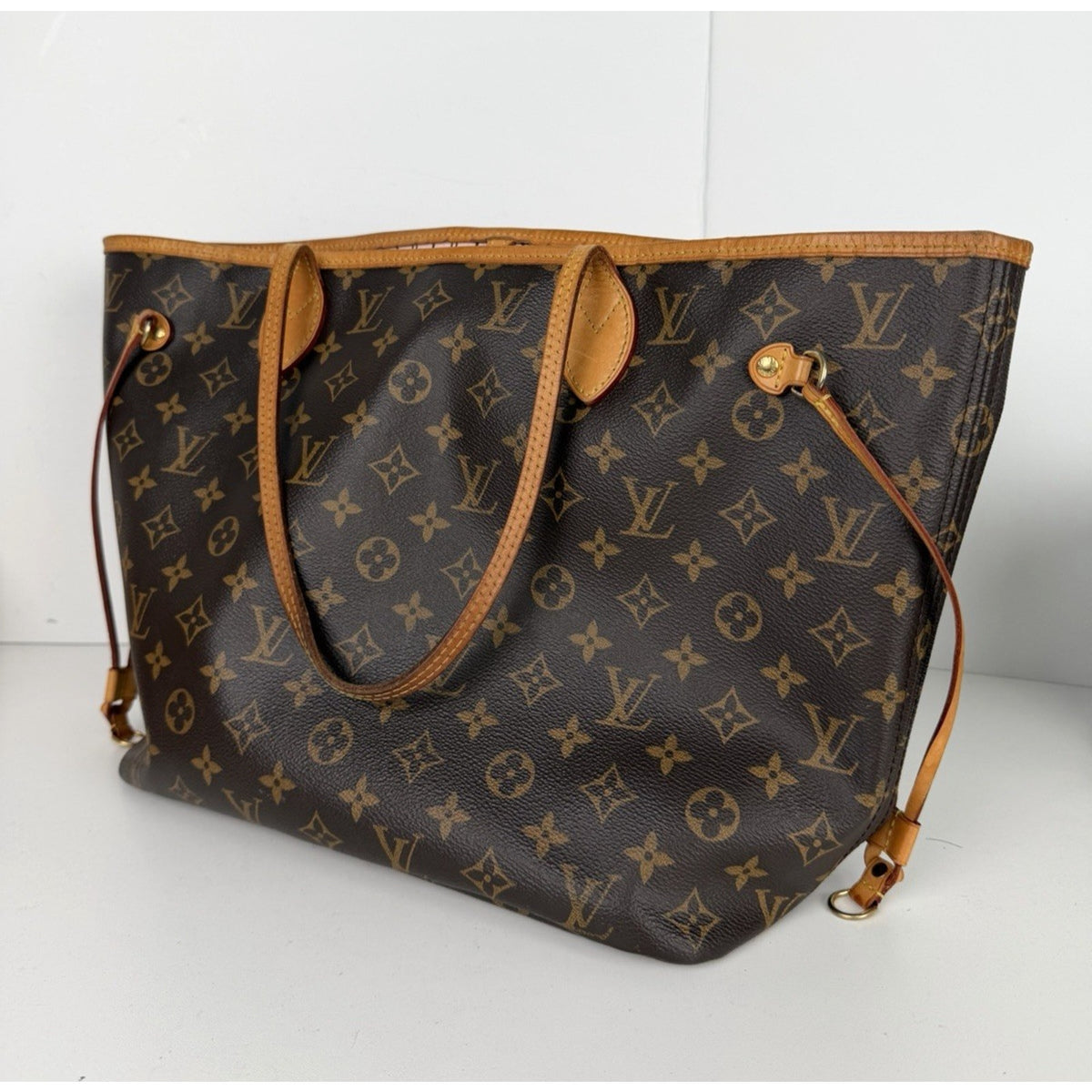 Louis Vuitton Neverfull MM Tote Bag in LV Monogram Brown Coated Canvas 2015 S22