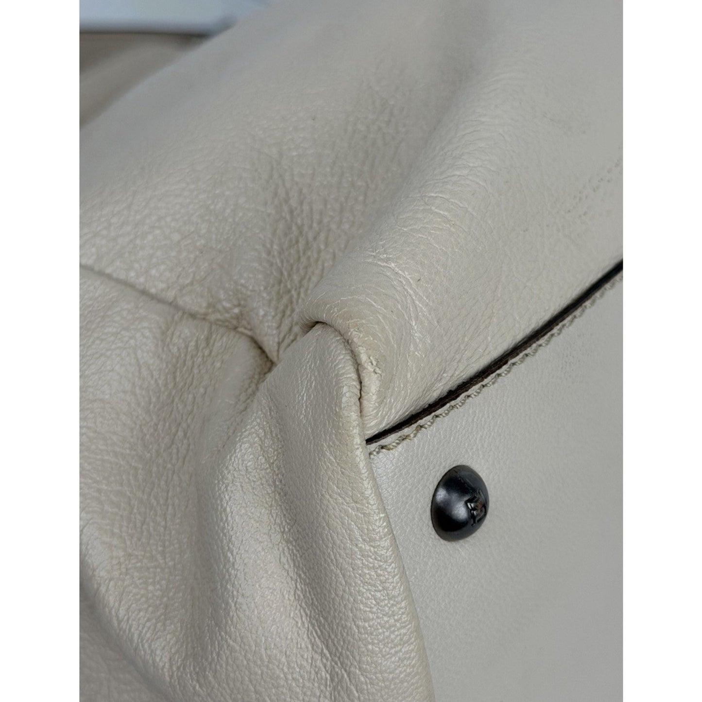 Fendi Peekaboo Bag in Light Beige Calf Leather S01