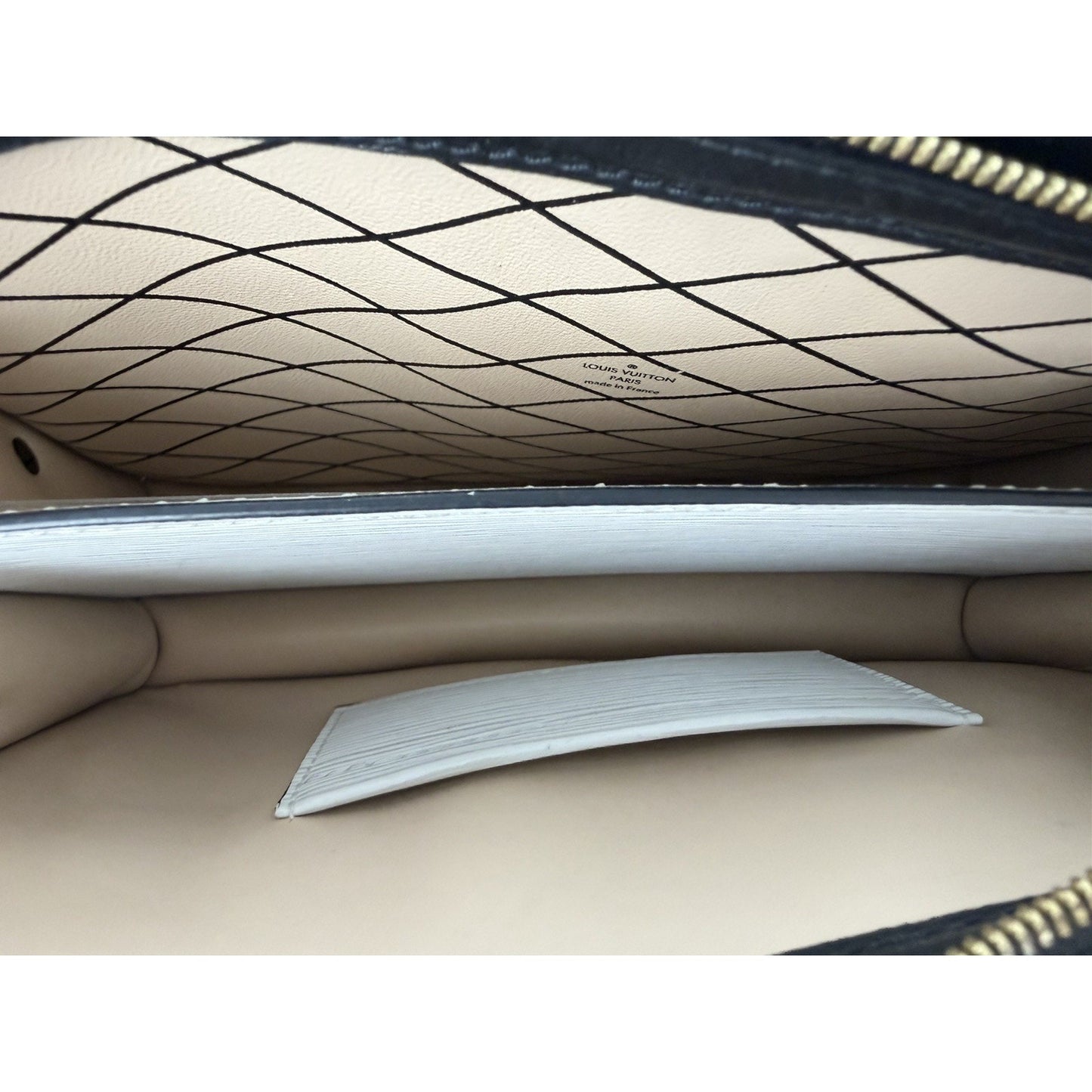 Louis Vuitton Trunk Clutch Crossbody Bag in Black & White Epi Leather NFC C-1