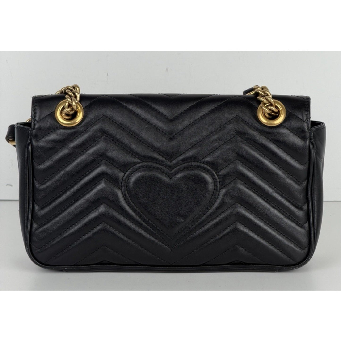 Gucci GG Marmont Matelasse Shoulder Small Bag in Black Quilted Leather S-07