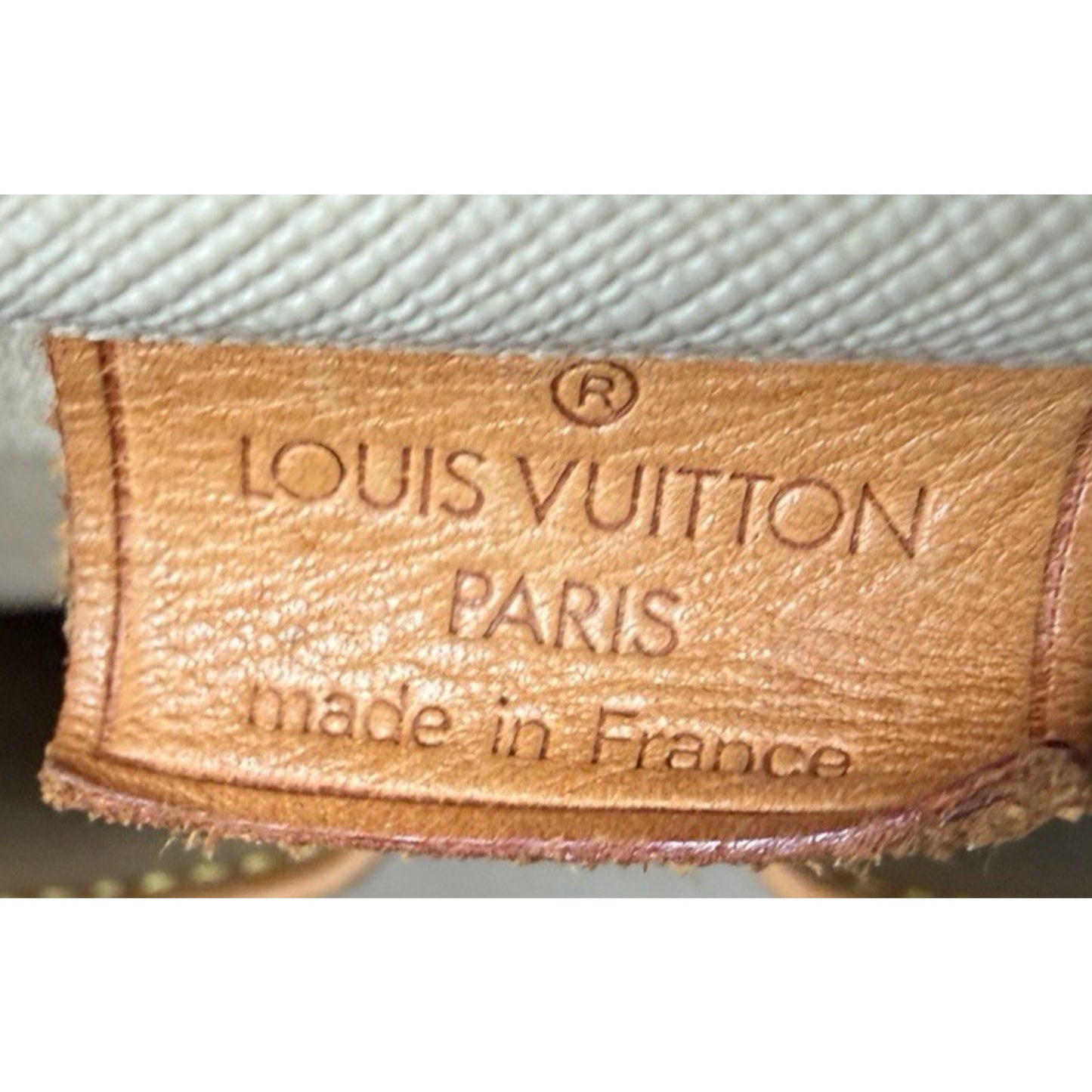 Louis Vuitton Classic Deauville Medium Bag in Brown Coated Canvas S