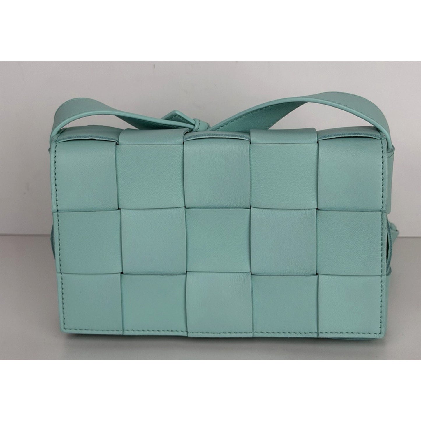 Bottega Veneta Intrecciato Cassette Shoulder Bag Small in Spearmint Leather