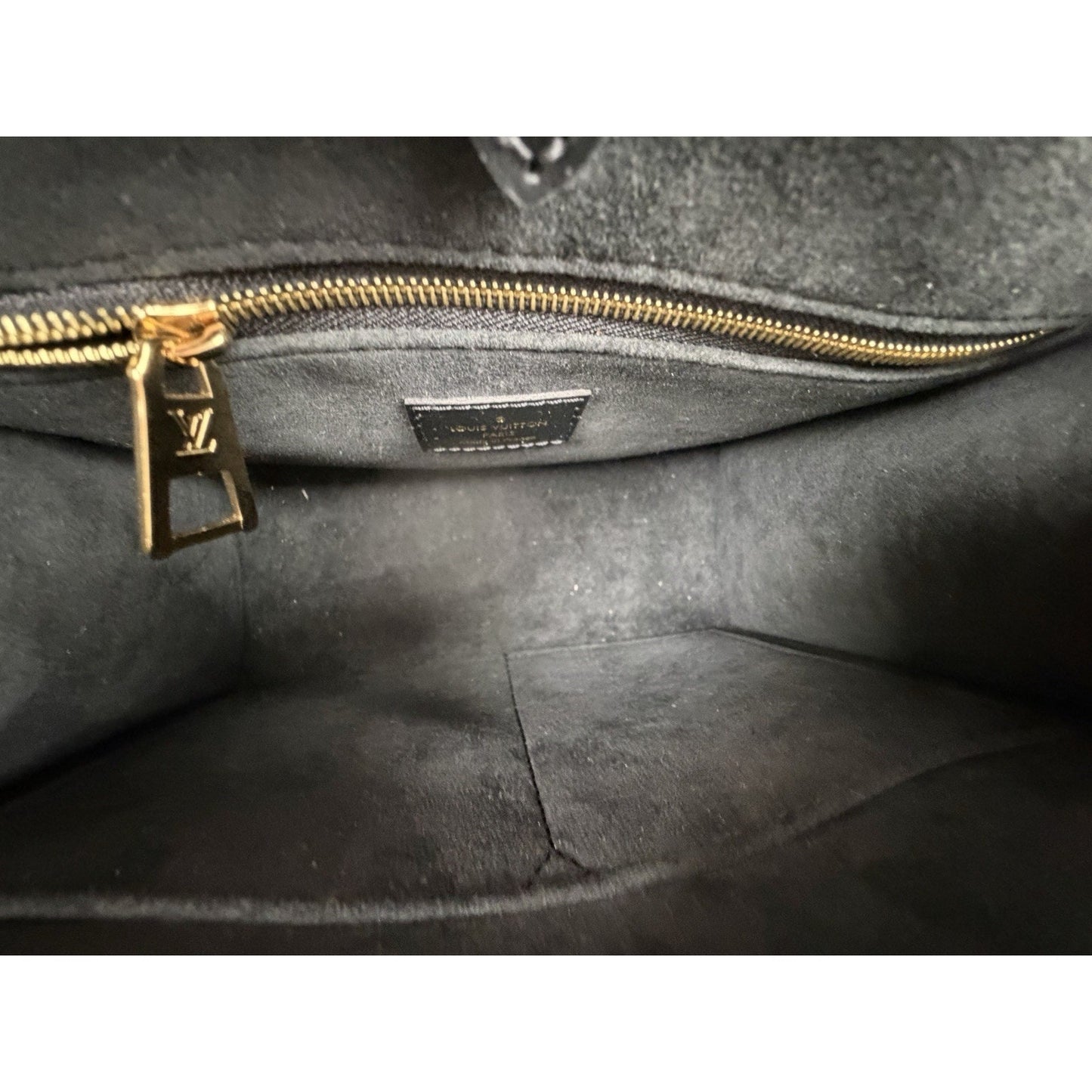 Louis Vuitton OnTheGo PM Bag in Black Embossed Monogram Empreinte Leather NFC E1