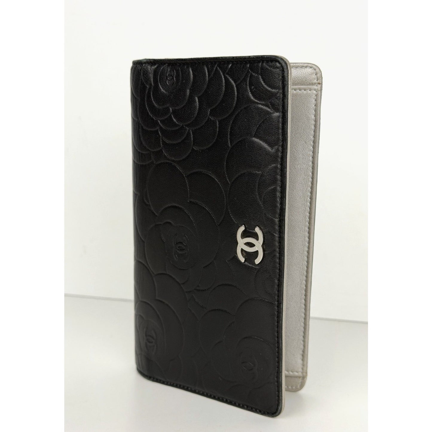 Chanel Camellia Bifold Long Wallet in Black Embossed Lambskin Leather 2010-2011