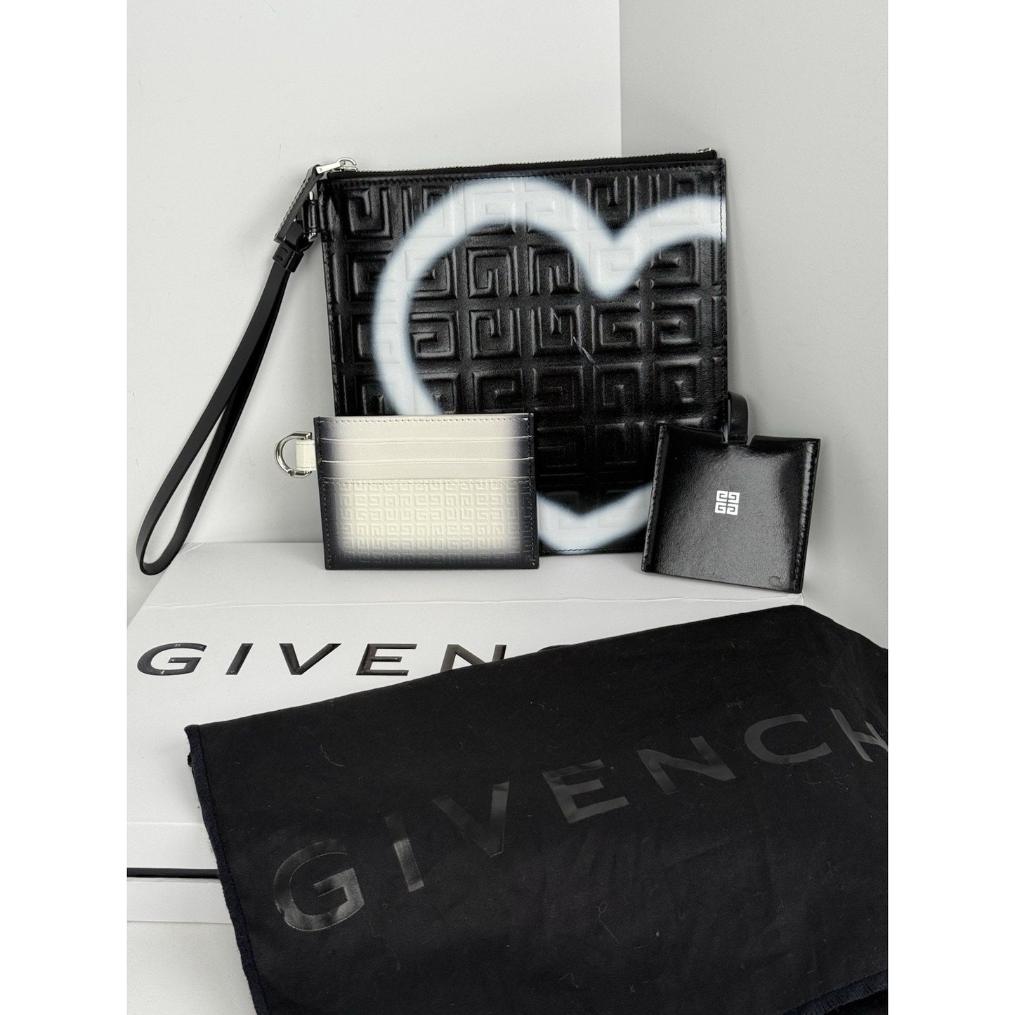 Givenchy Monogram-Embossed Heart-Print Clutch Bag – Black/White