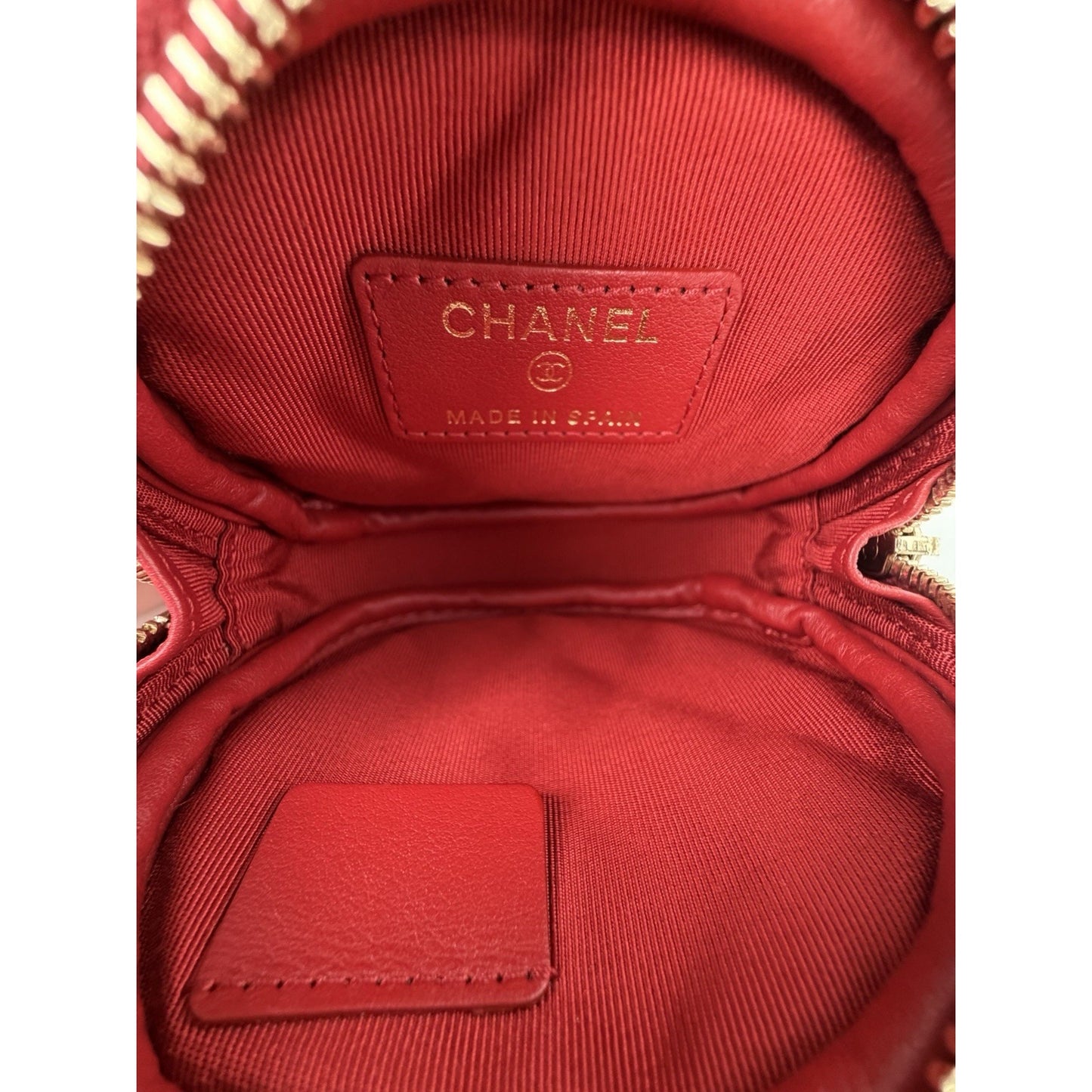 Chanel Round Coin Purse Red Quilted Caviar Leather & Gold-tone Hardware 2019 K2