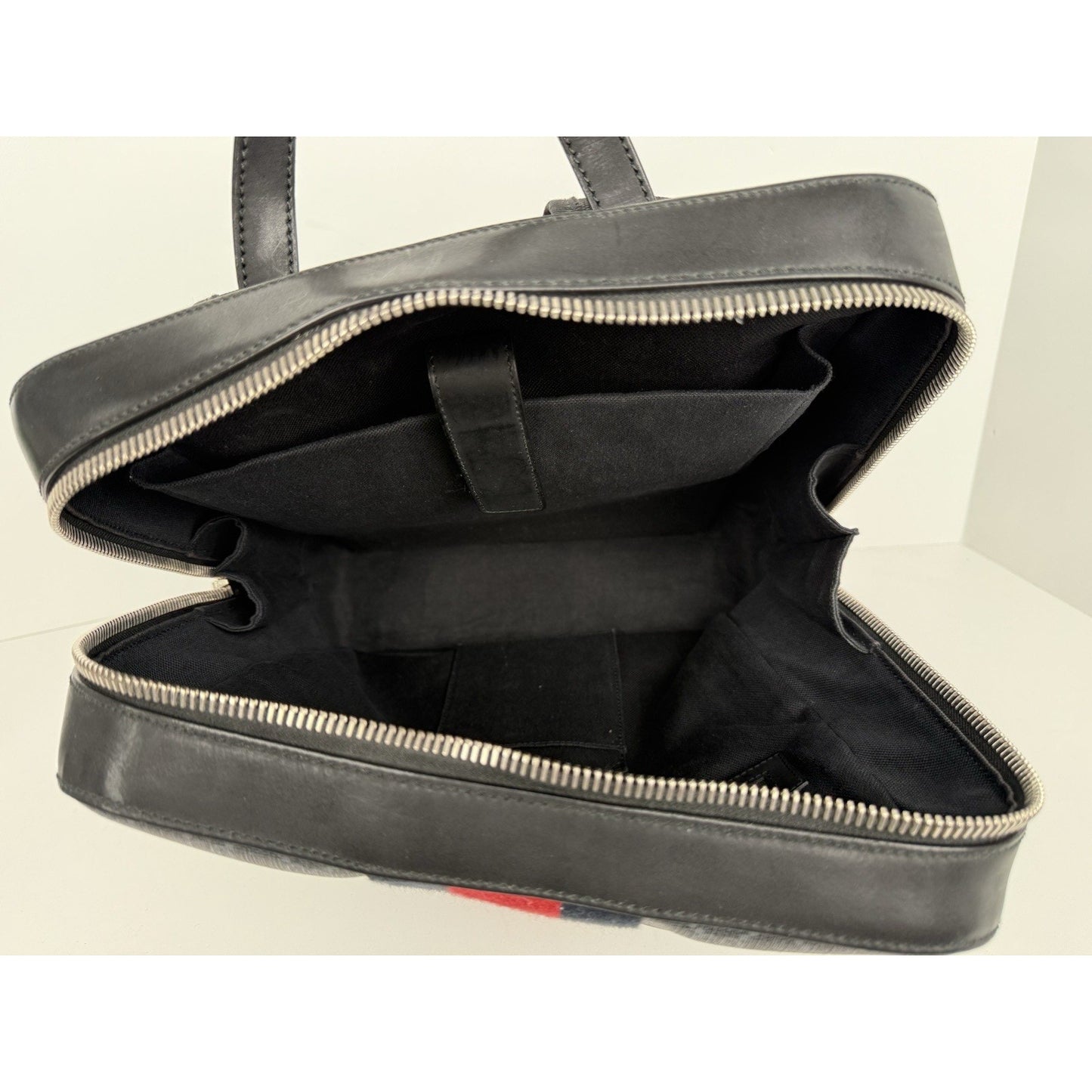 Gucci GG Supreme Black/Grey Coated Canvas Vintage Web Backpack