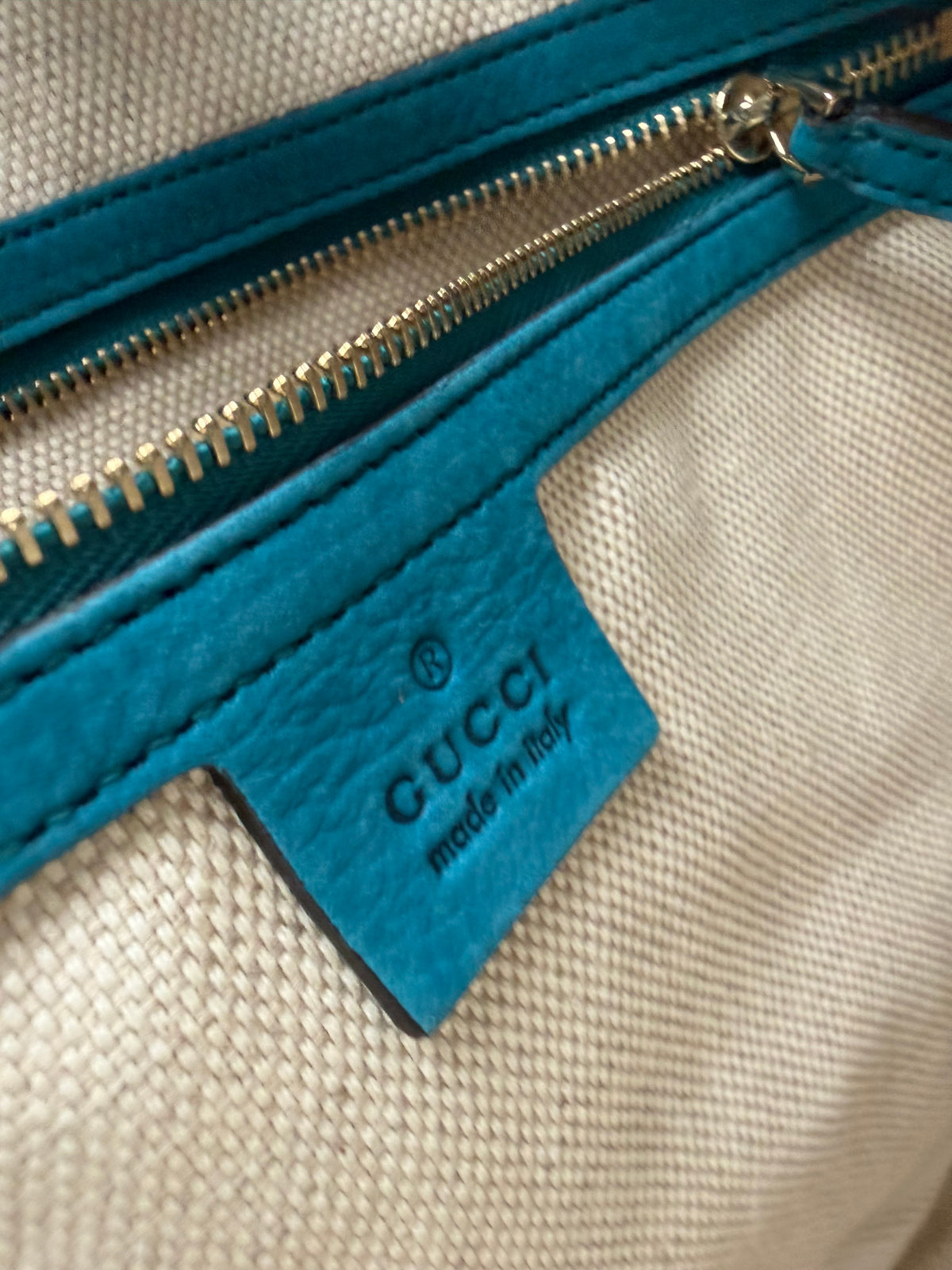 Gucci Soho Medium Chain Tote Shoulder Bag in Blue Leather YS23