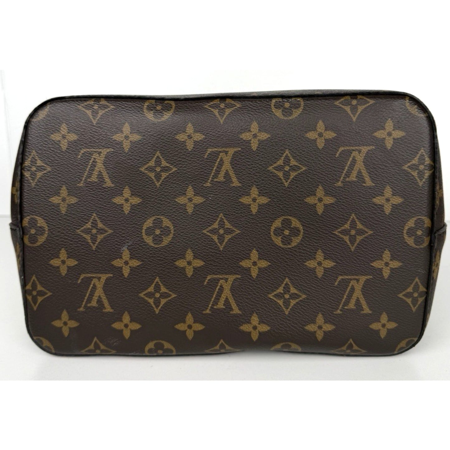 Louis Vuitton NeoNoe MM Bucket Bag in Monogram Coated Canvas 2020 F-1