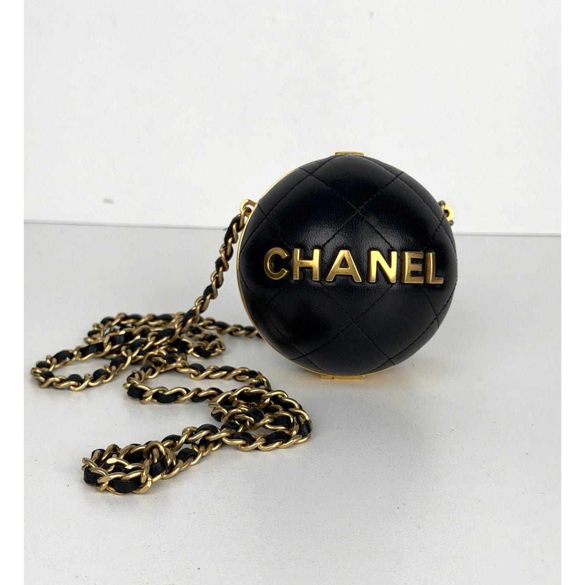 Chanel Sphere Minaudiere Clutch Bag in Black Leather Gold-tone Hardware NFC E-8