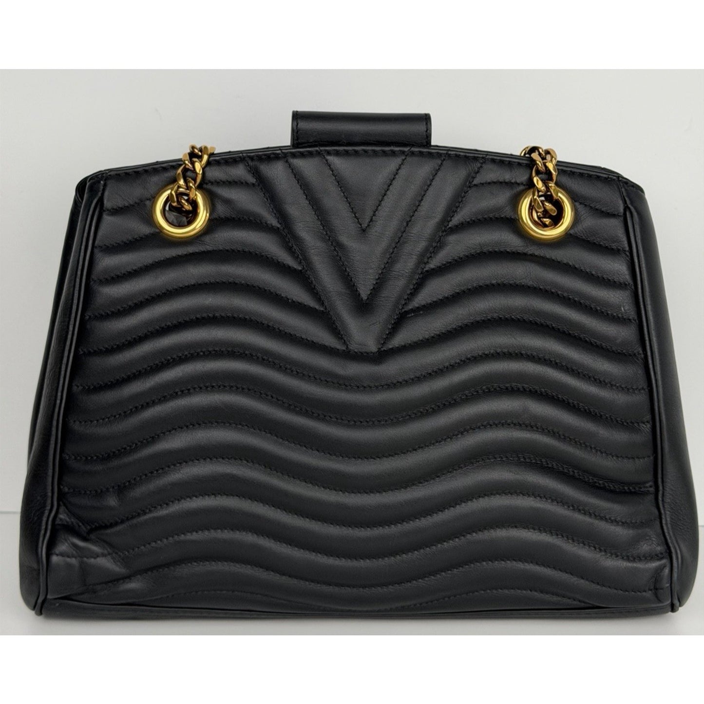Louis Vuitton New Wave Chain Tote Black Quilted Calfskin Leather Microchipped E2