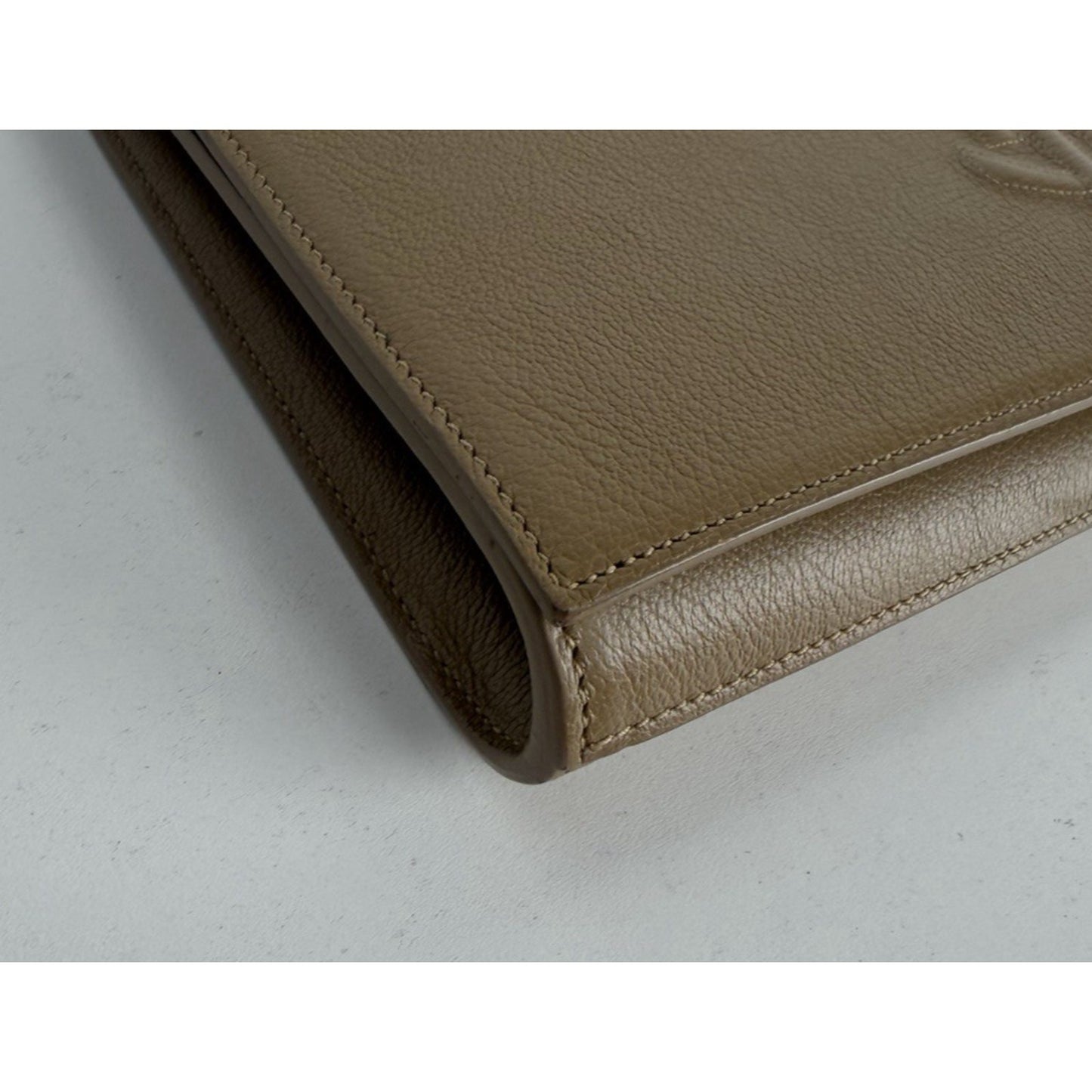 Saint Laurent Belle De Jour Large Clutch Bag in Beige Leather S19