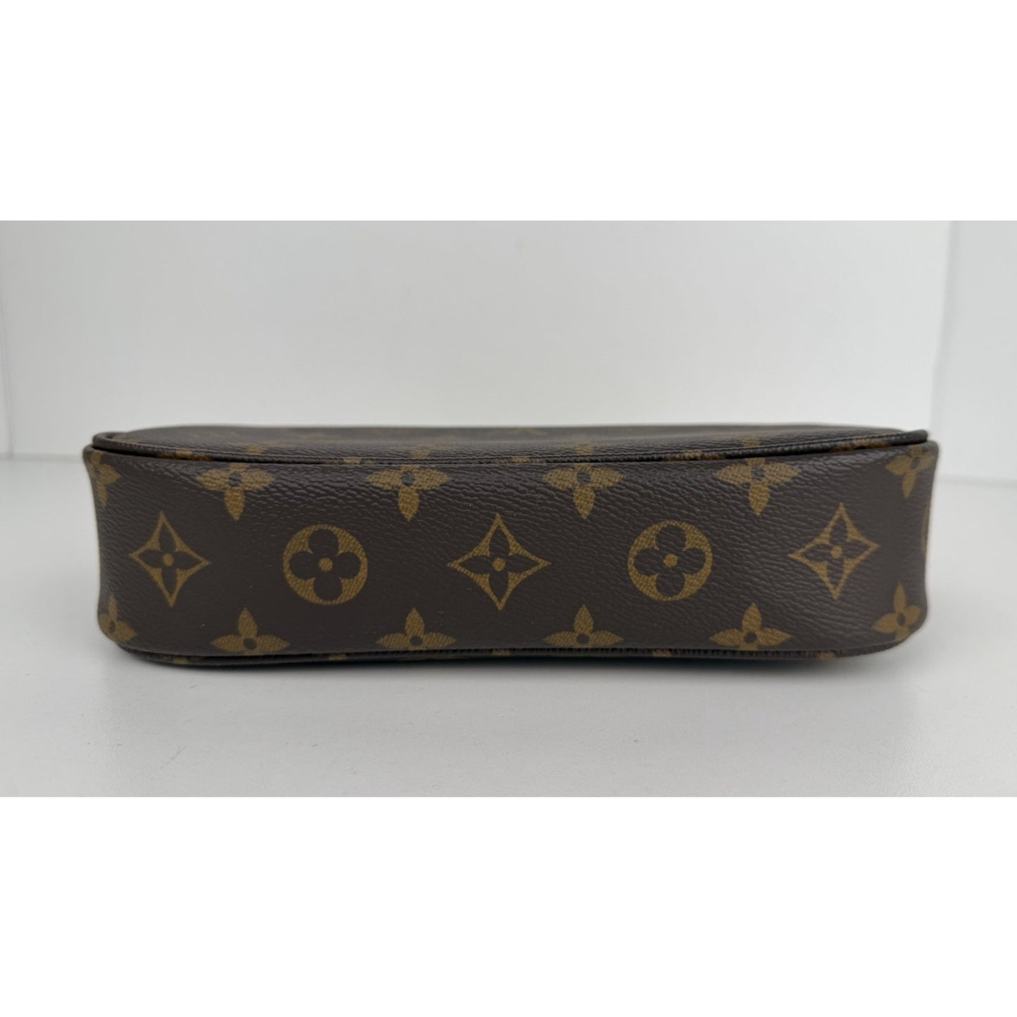 Louis Vuitton Ivy Wallet on Chain Bag in Monogram Brown Coated Canvas NFC C3