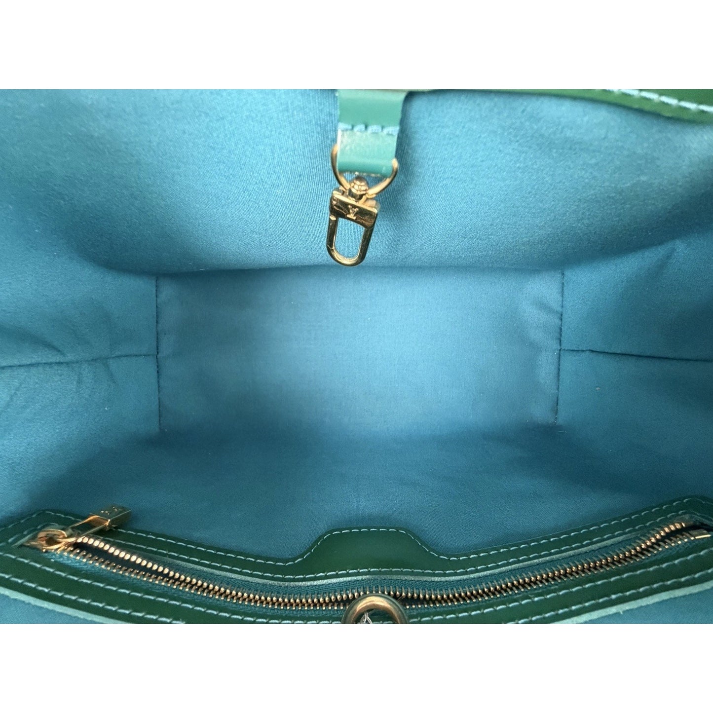 Louis Vuitton Wilshire PM Handbag Green Monogram Vernis Patent Leather S
