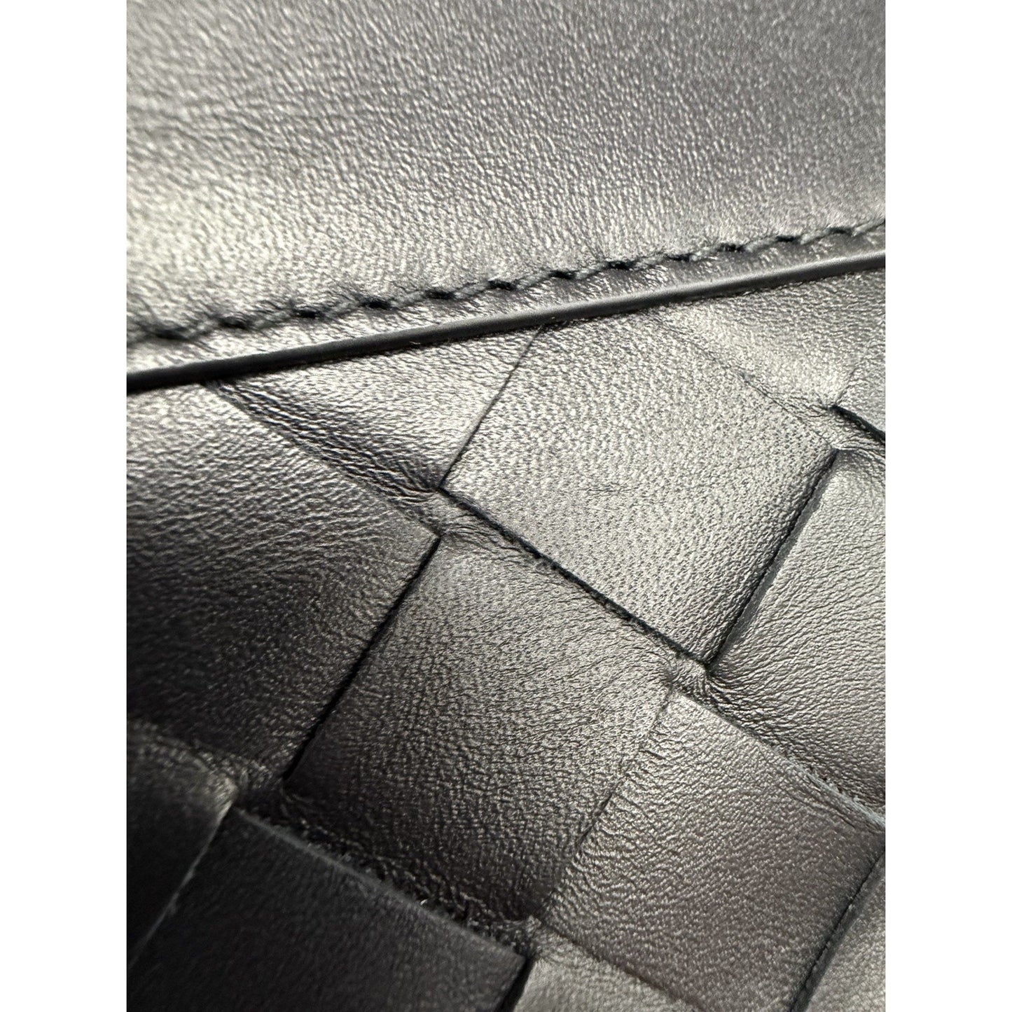 Bottega Veneta Slot Messenger Crossbody Bag Black Intrecciato Leather NFC S06