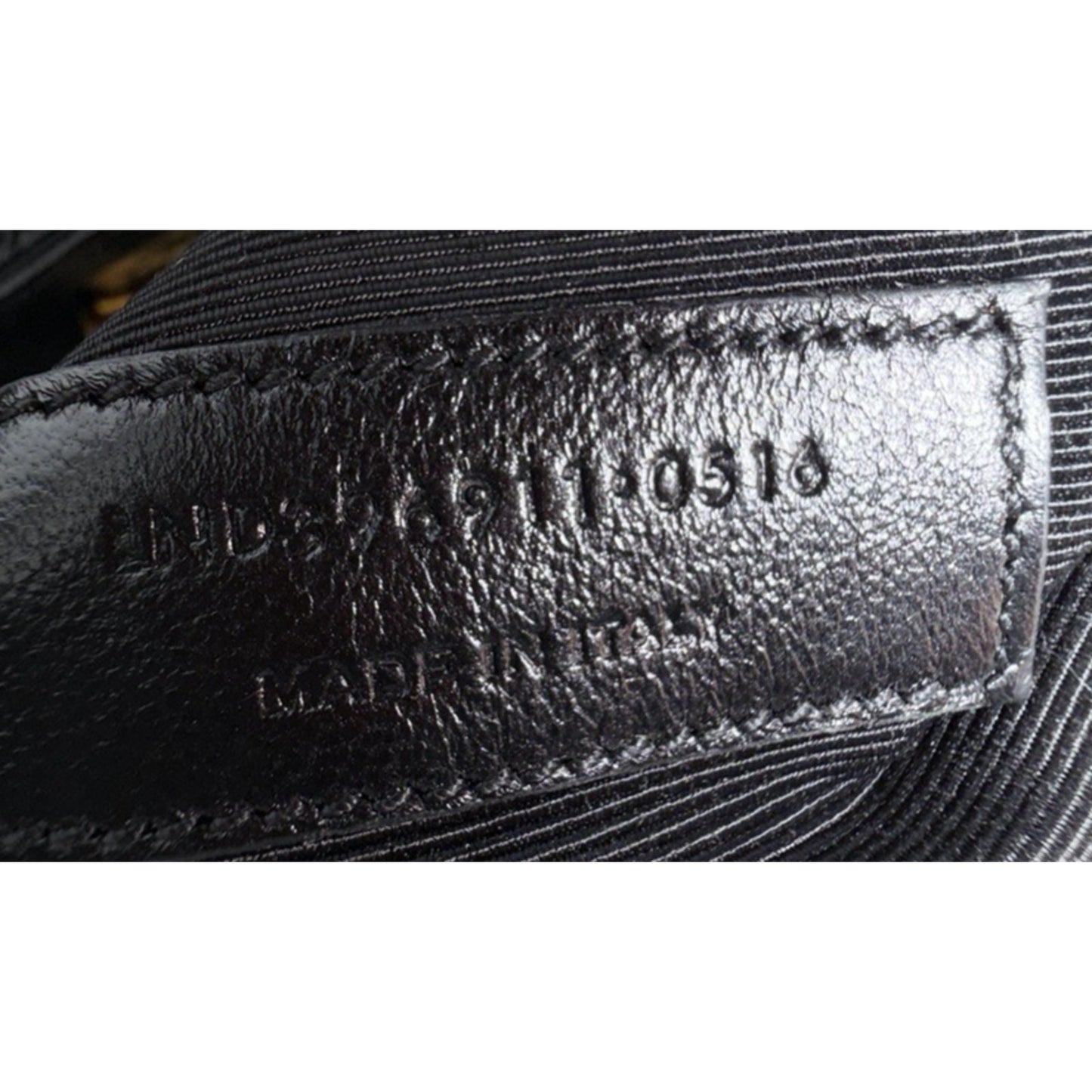 Saint Laurent Monogram Large Shopping Bag in Black Grain de Poudre Leather D9