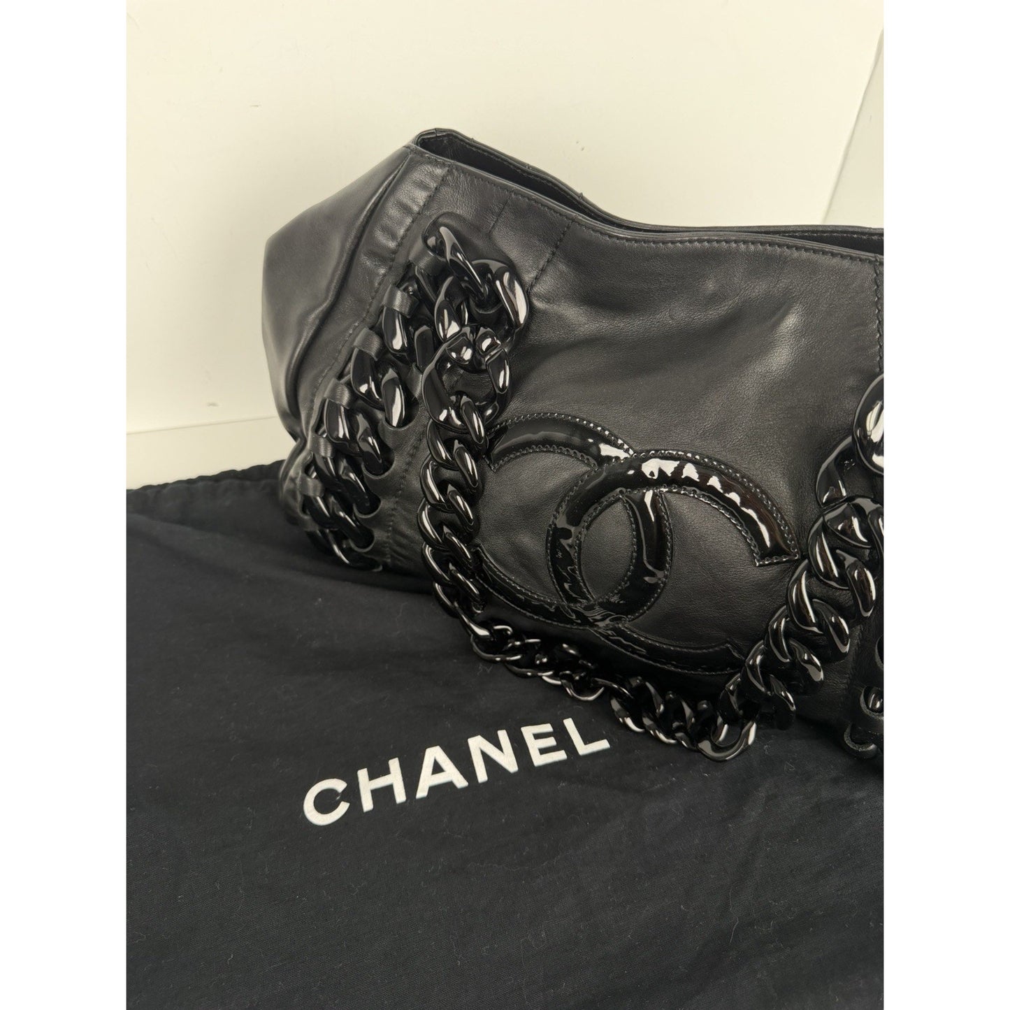 Chanel Modern East West Tote Bag Black Leather Rhodoid Chain 2006-2008 D-8