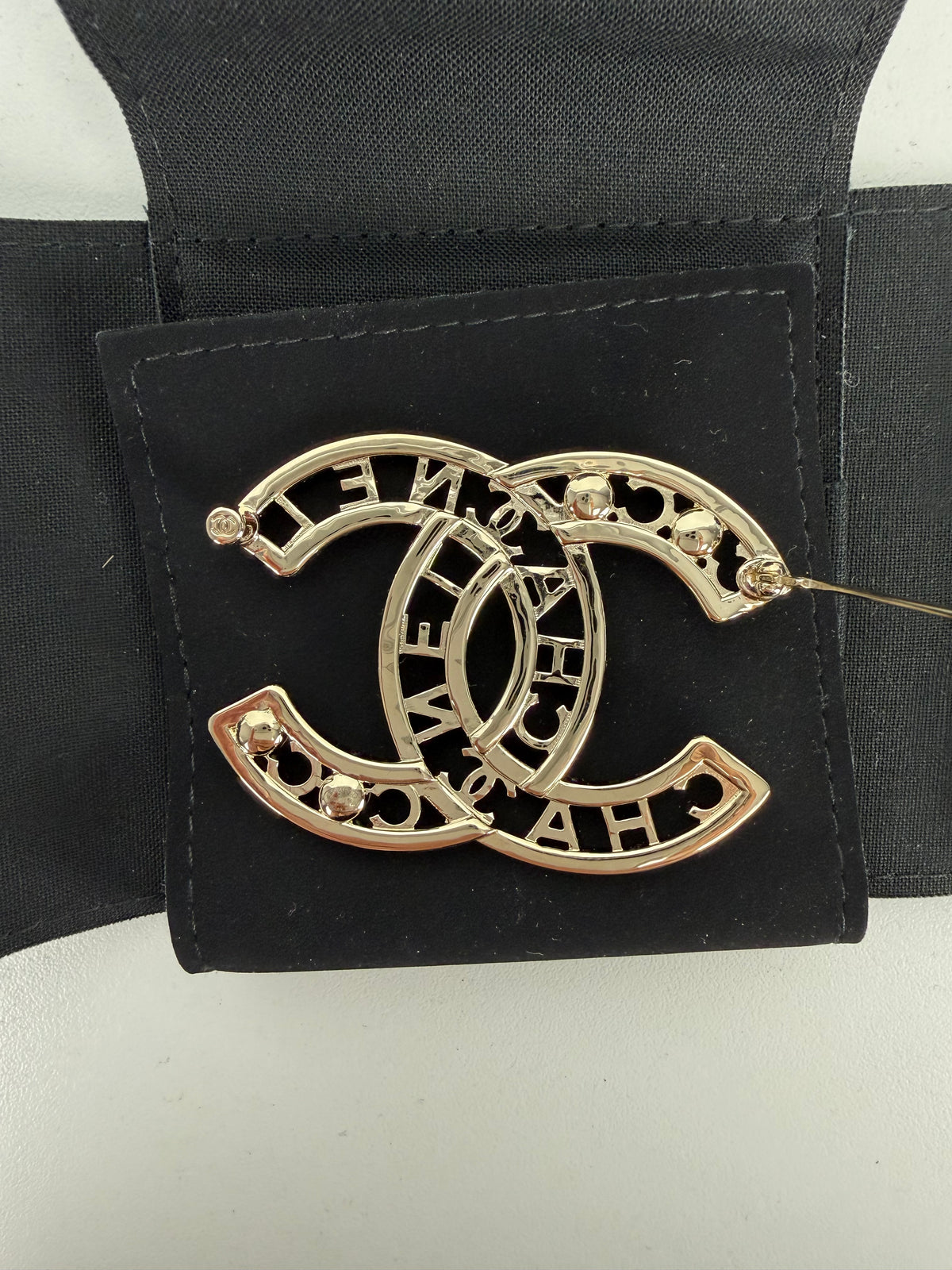 Chanel Faux Pearl CC Gold Brooch with Strass 2022 K-1
