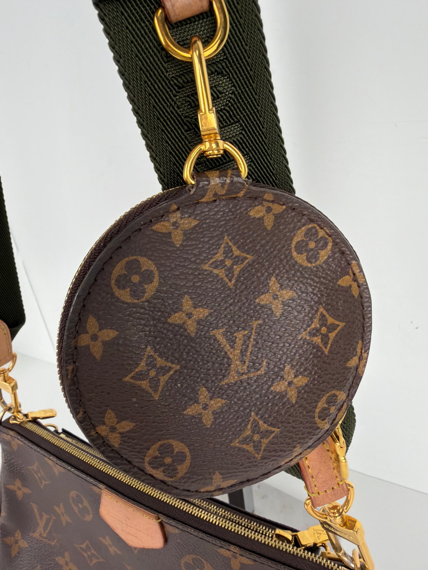 Louis Vuitton Multi Pochette Accessoires Bag in Brown LV Monogram Canvas 2020 YS-09
