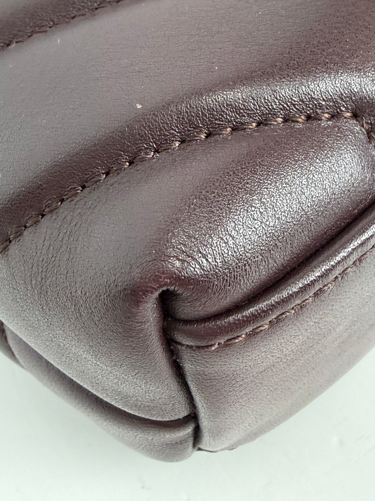 Saint Laurent Loulou Crossbody Bag in Burgundy Leather YS04