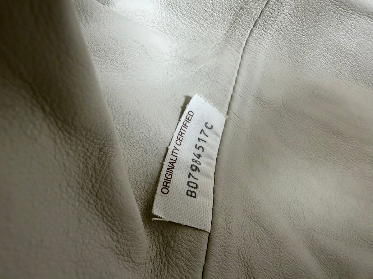 Bottega Veneta The Pouch Oversized Clutch in Off White Smooth Butter Calfskin Leather S05