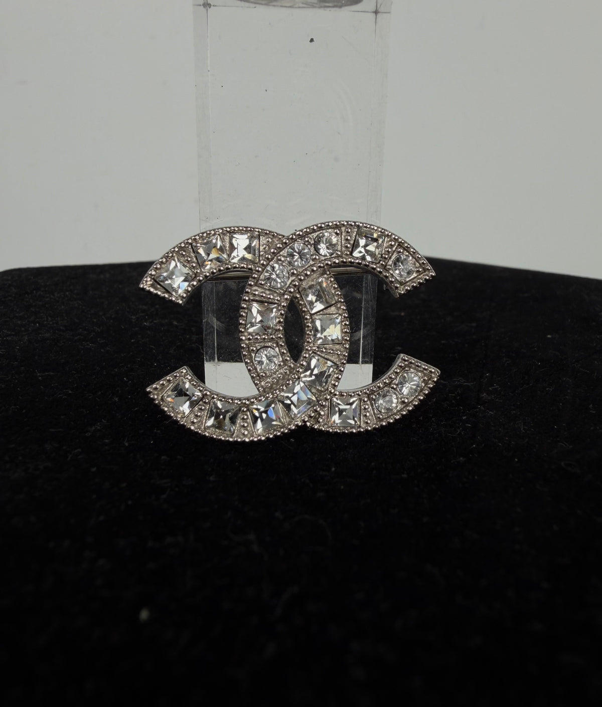 Chanel Baguette Crystal CC Brooch in Silver Color K-1