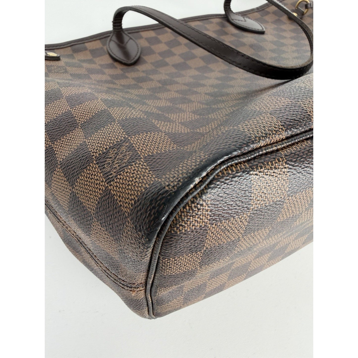 Louis Vuitton Neverfull MM Tote Bag in Damier Ebene Coated Canvas 2017 S