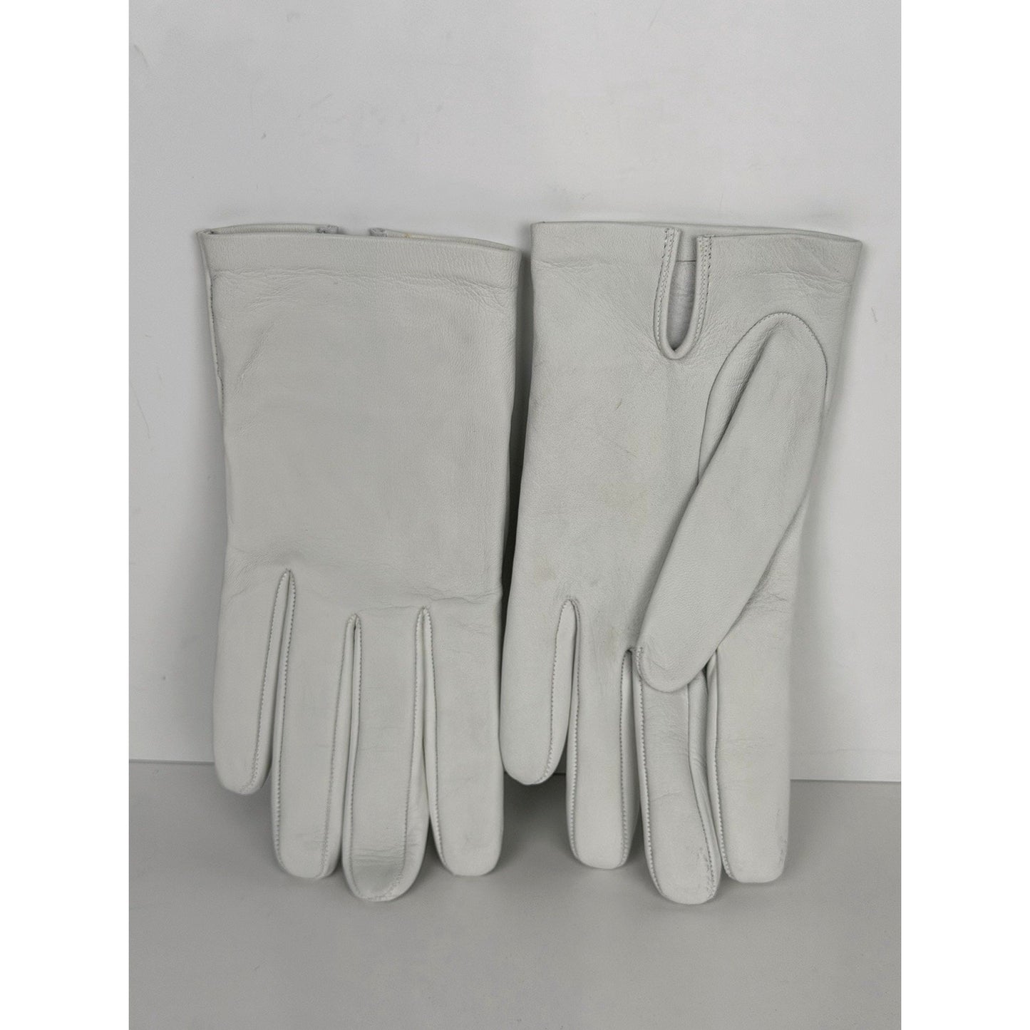 The Row Lorella Nappa Leather Gloves in White (L Size) S07