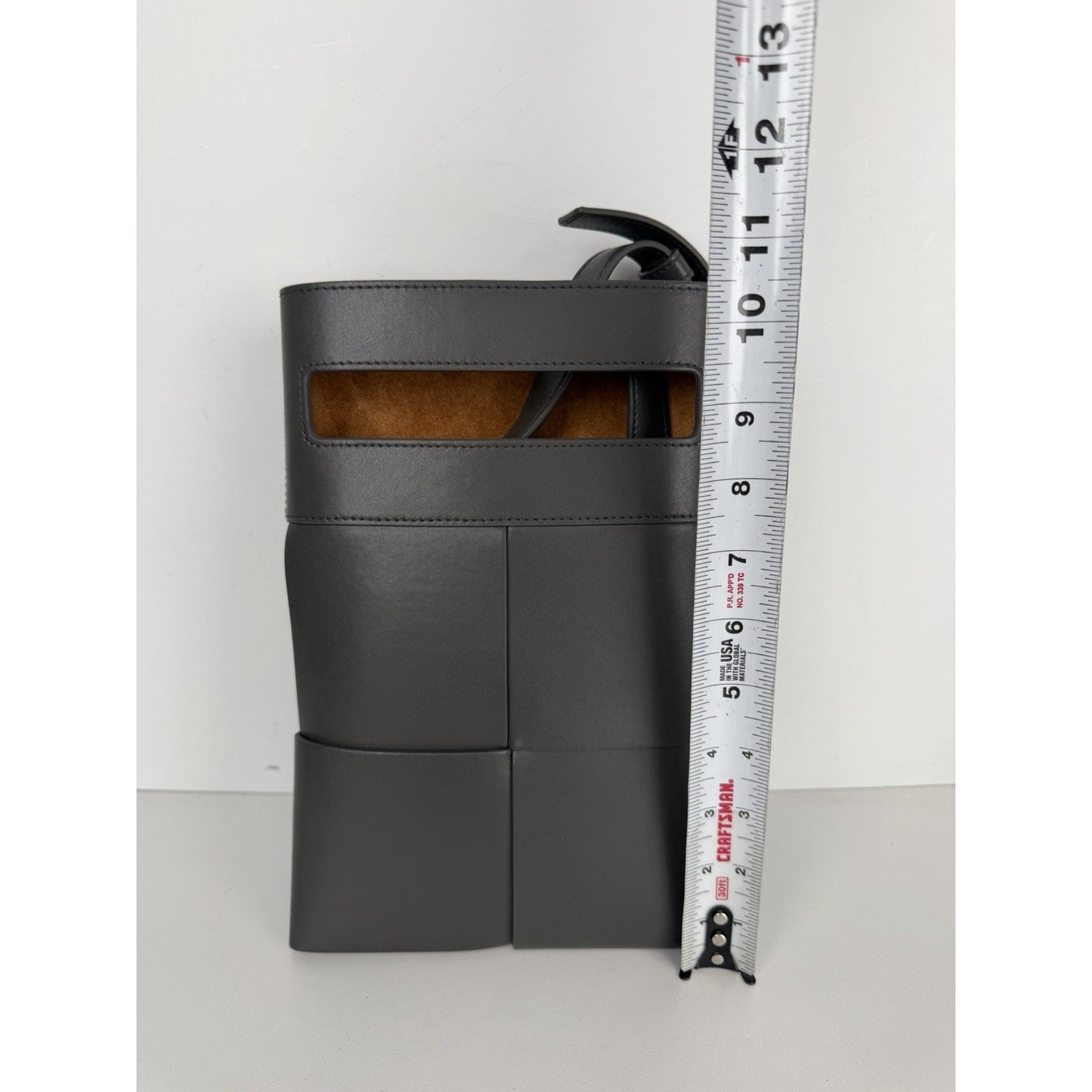 Bottega Veneta Messenger Crossbody Bag in Gray Intrecciato Leather S06
