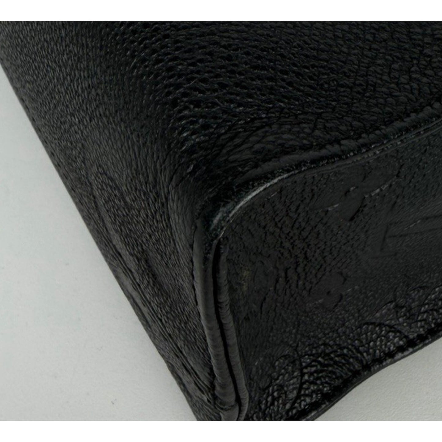 Louis Vuitton OnTheGo PM Bag in Back Debossed Monogram Empreinte Leather NFC C3