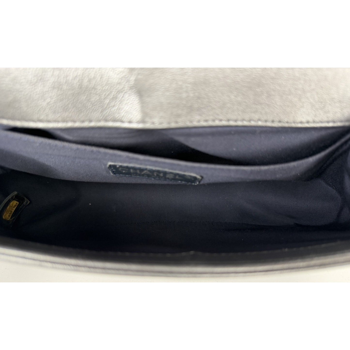 Chanel Medium Boy Flap Shoulder Bag in Grey Cube Embossed Leather 2013-2014 S