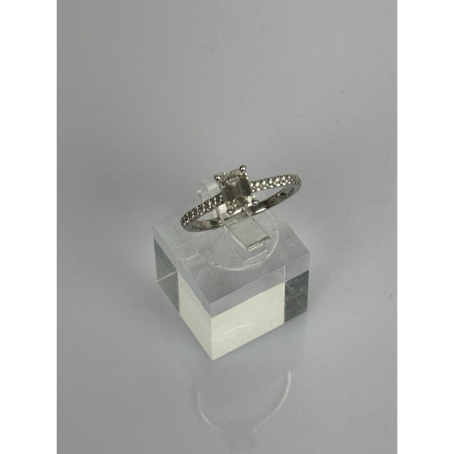 Tiffany & Co. 0.98ct Emerald Diamond Ring H/VS1 GIA Pt900 - MSRP $11,500