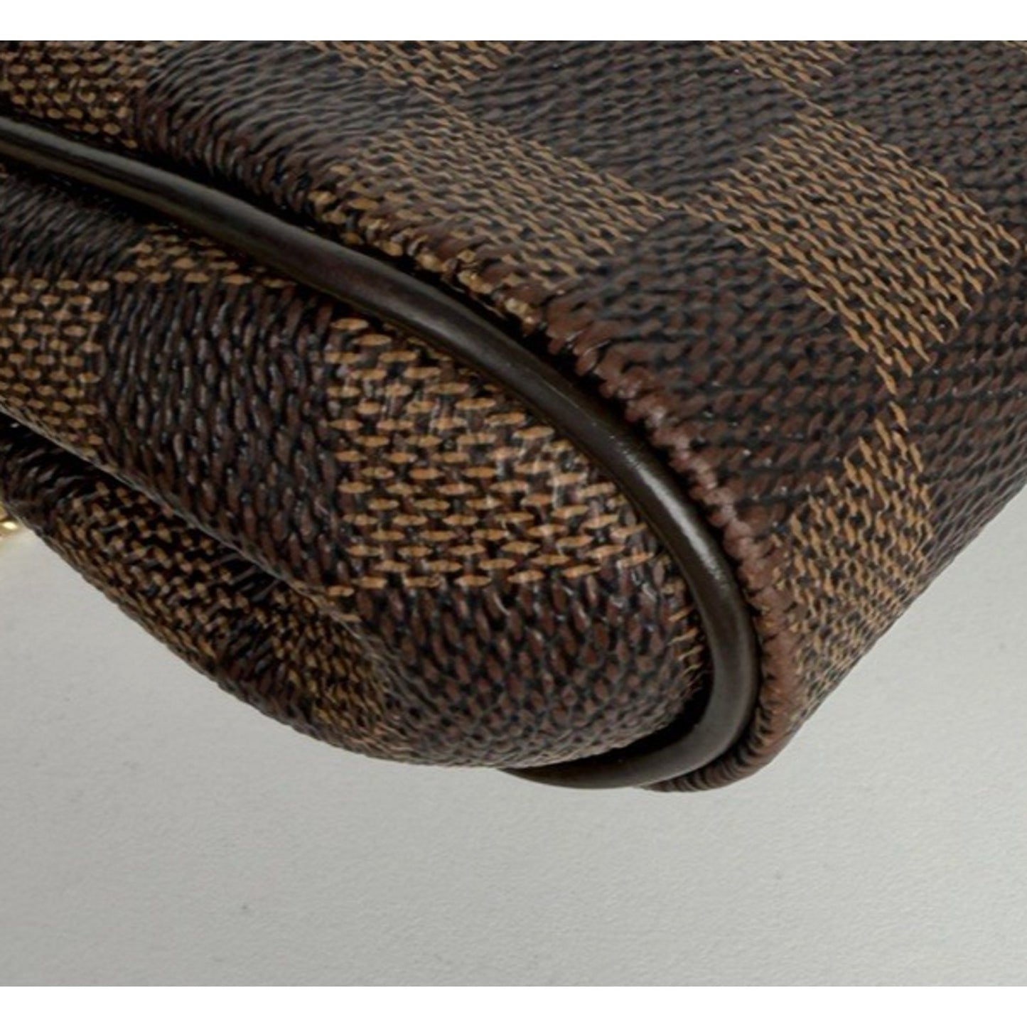 Louis Vuitton Eva Clutch Bag in Damier Ebene Coated Canvas 2017 S02
